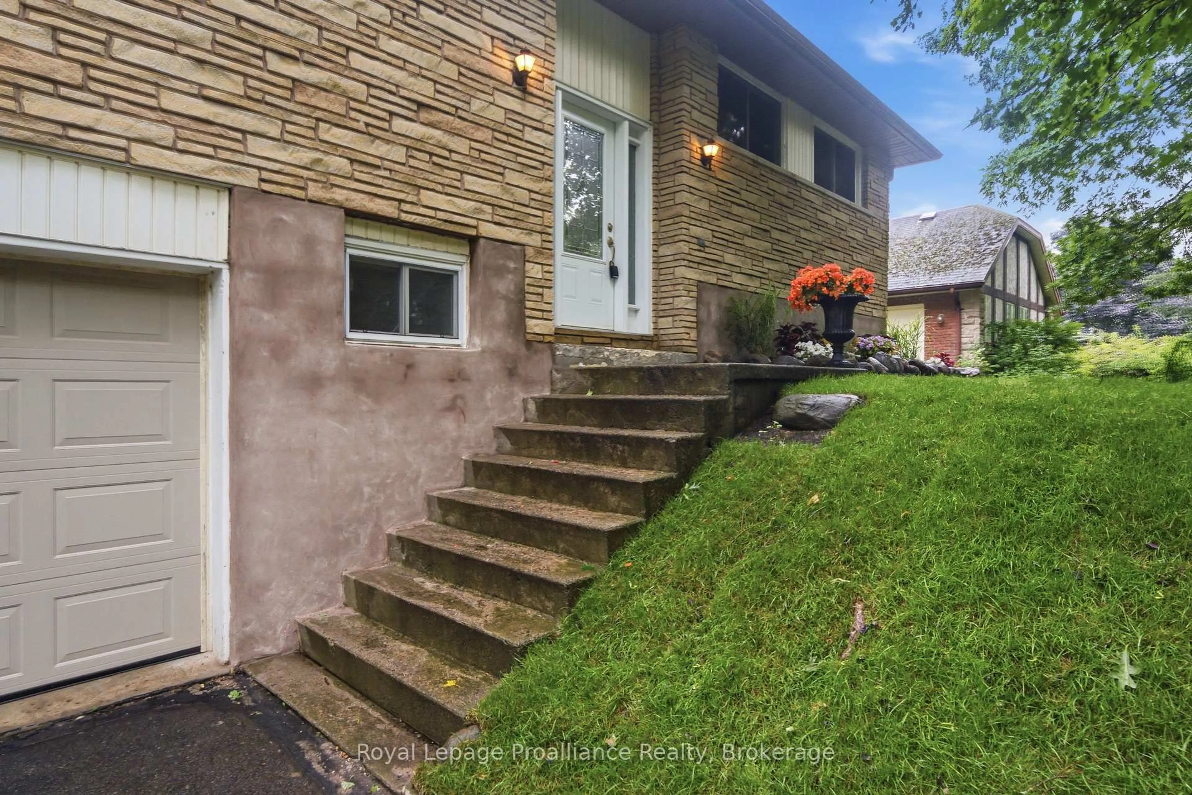 Home with brick exterior material, street for 156 Pinehill Cres, Stirling Ontario K0K 3E0