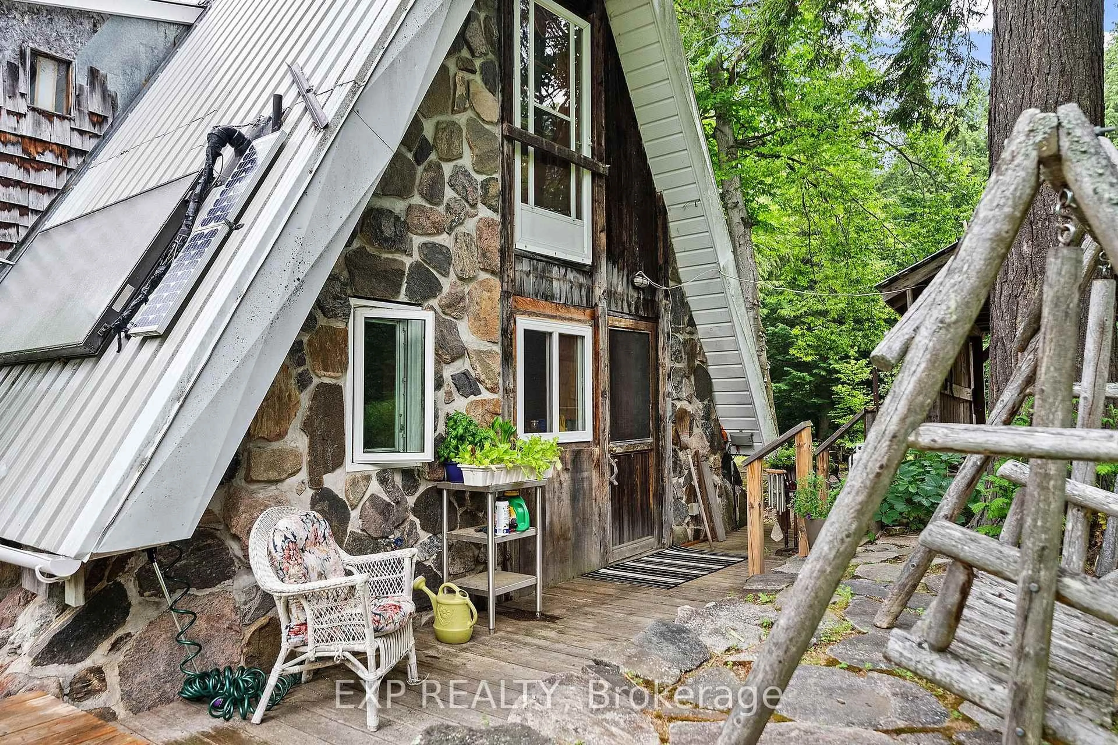 Patio, street for 387A Sunny Hill Rd, Barry's Bay Ontario K0J 1B0