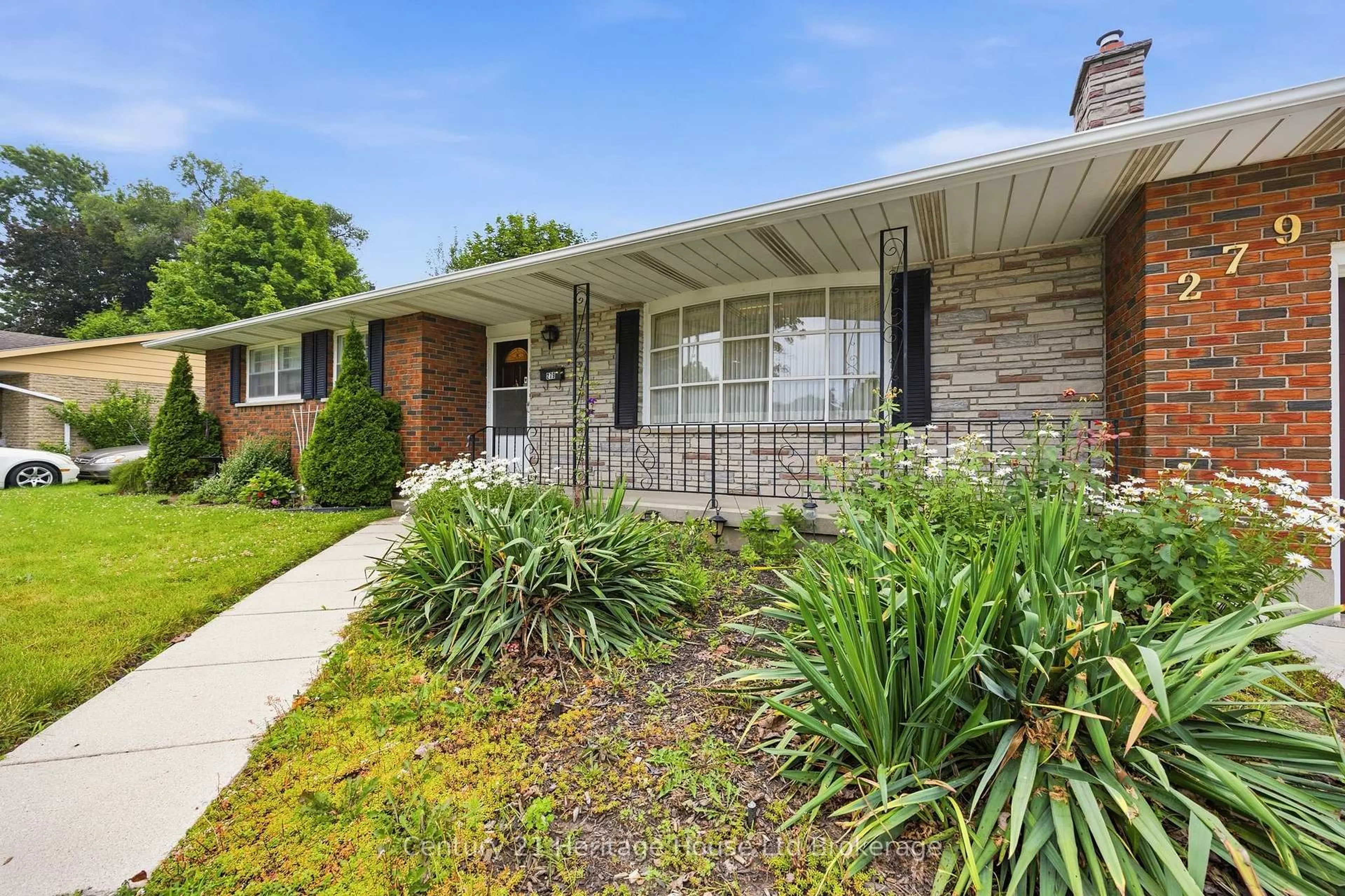 Home with brick exterior material, street for 279 St Laurent Cres, Woodstock Ontario N4S 7T8