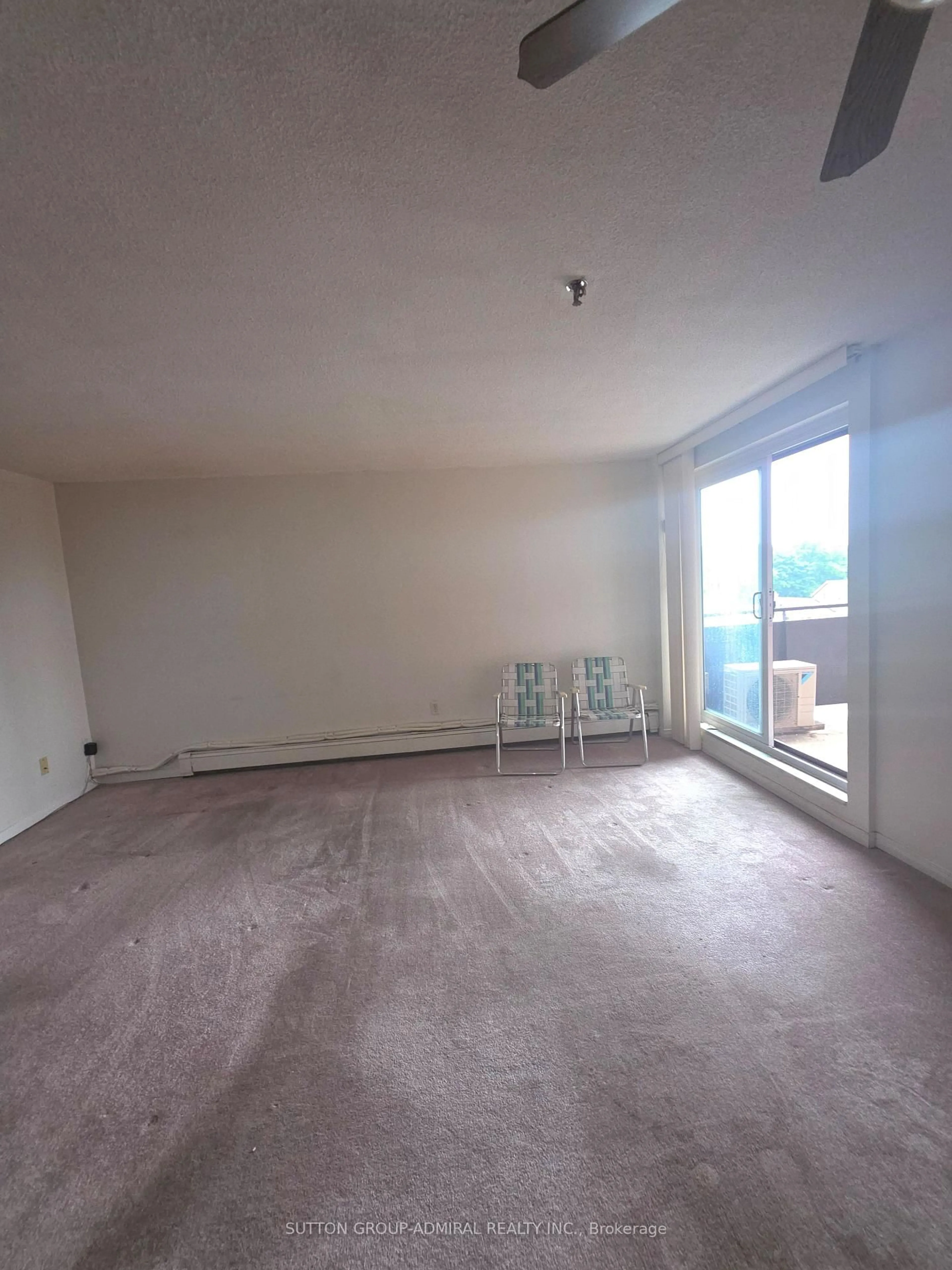 A pic of a room for 3955 Portage Rd #604, Niagara Falls Ontario L2J 3W2