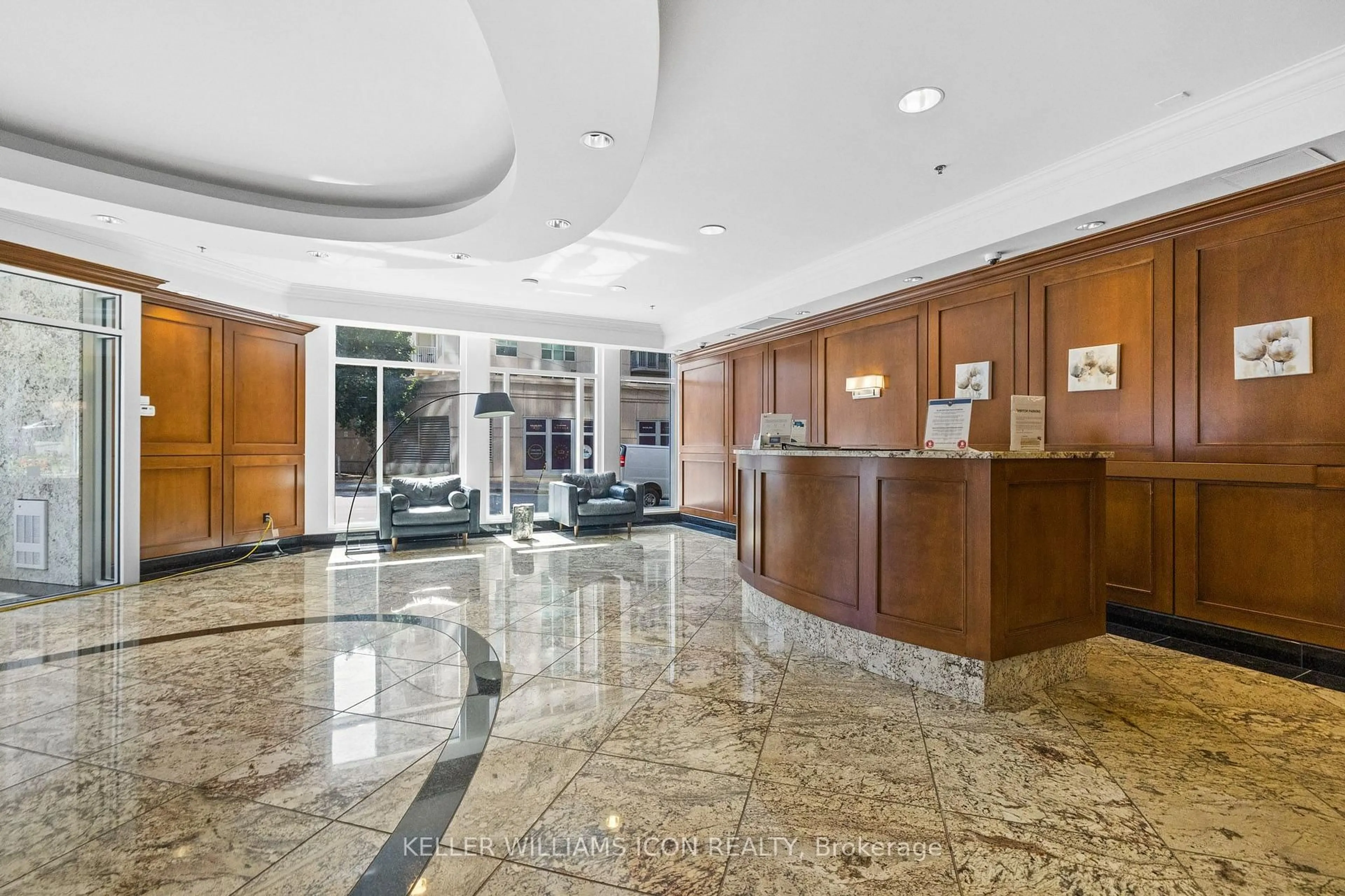 Lobby for 195 BESSERER St #2202, Ottawa Ontario K1N 0B6