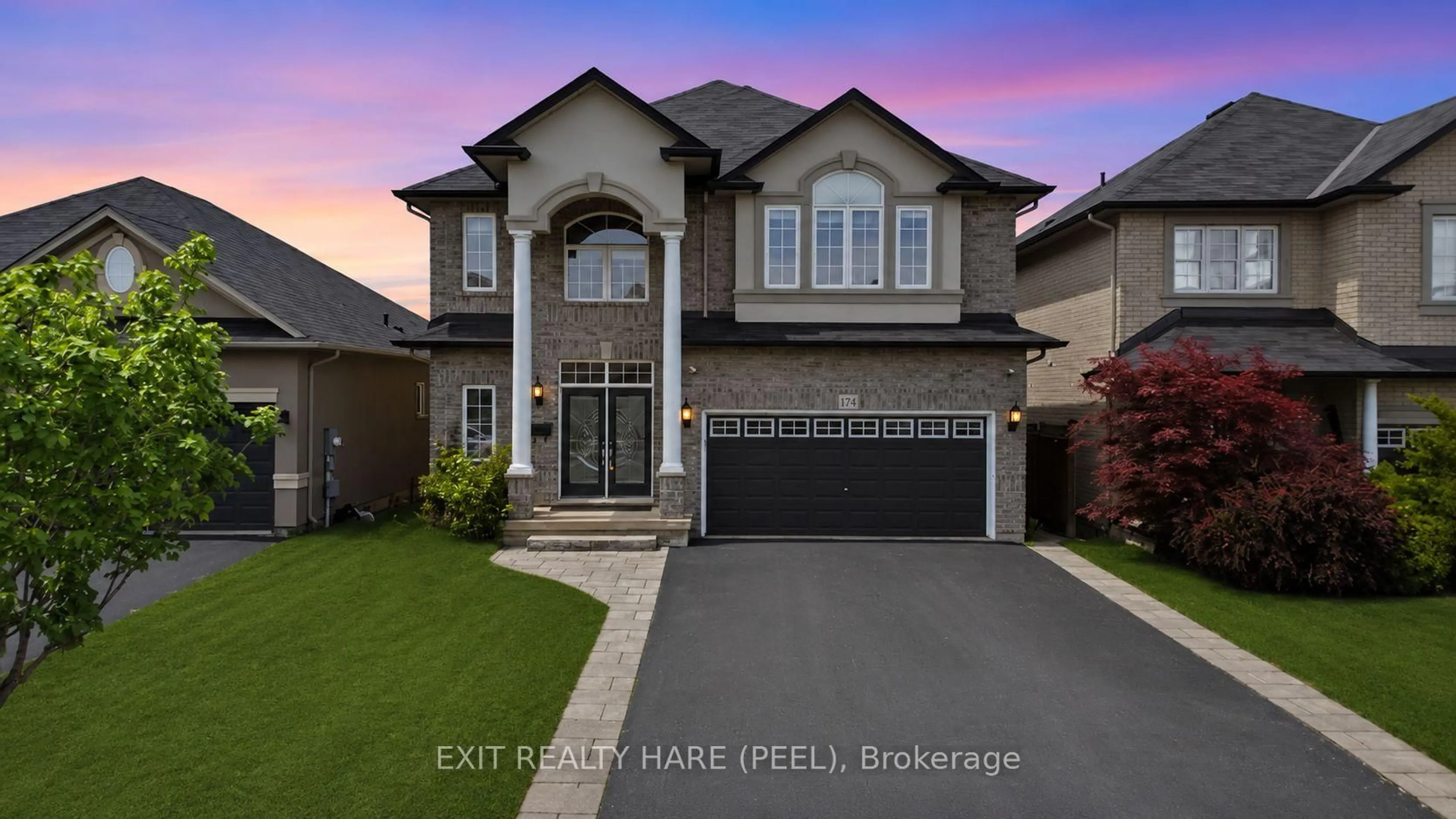 Home with vinyl exterior material, street for 174 Irwin Ave, Hamilton Ontario L9K 0A8
