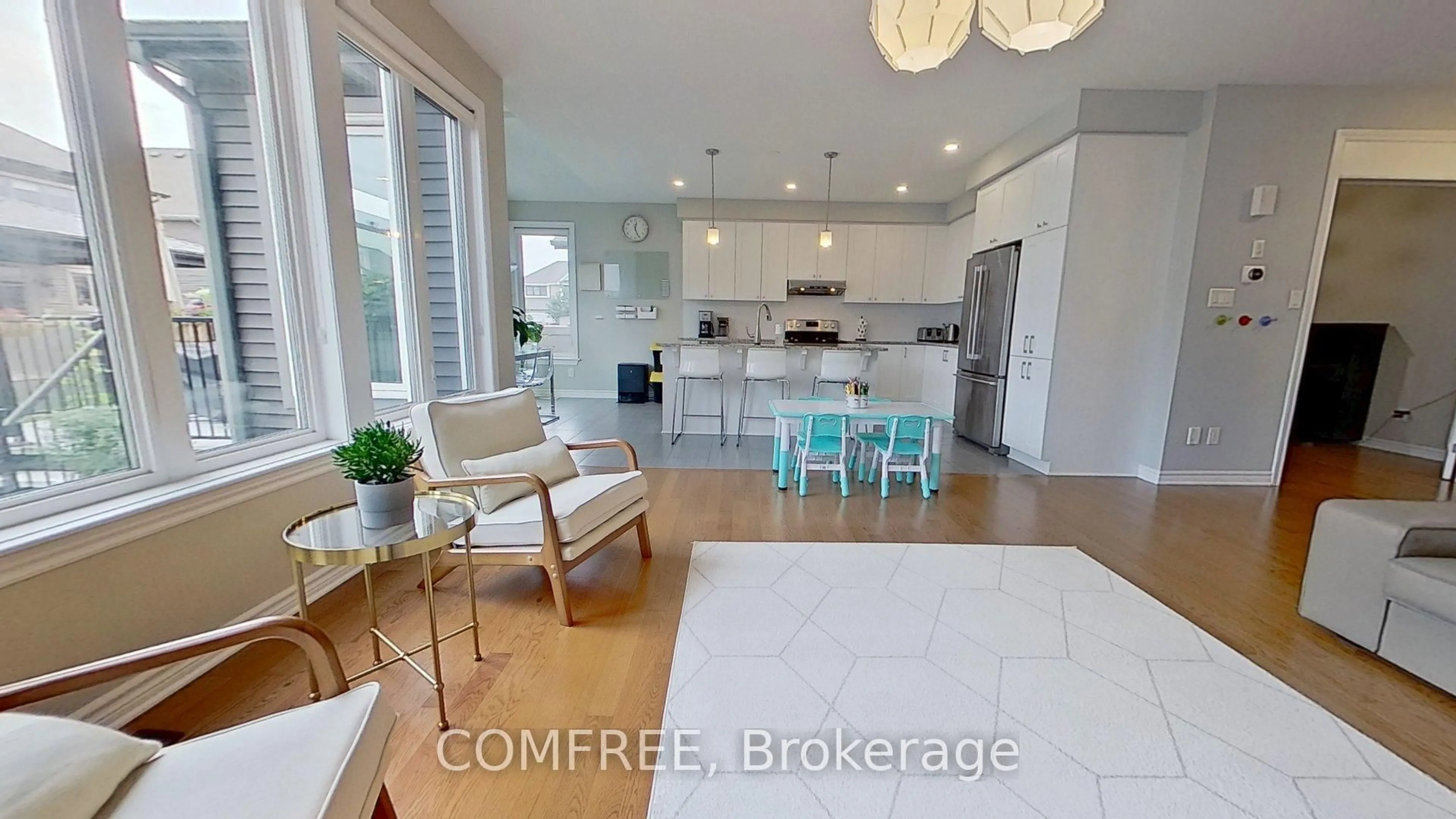 Open concept kitchen, unknown for 216 Magpie St, Ottawa Ontario K1T 0N4