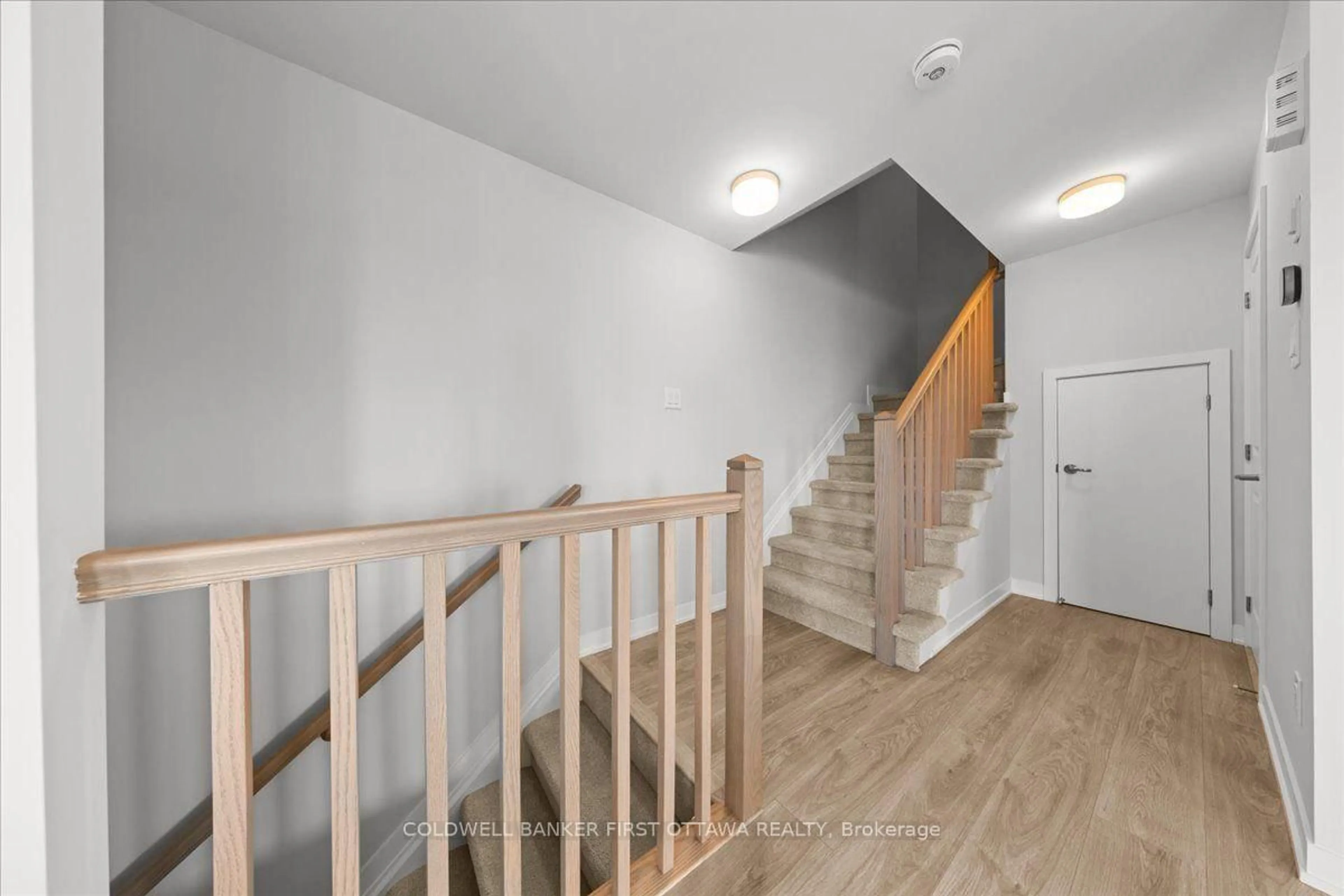 Unknown for 210 PARNIAN Private, Barrhaven Ontario K2J 7K5