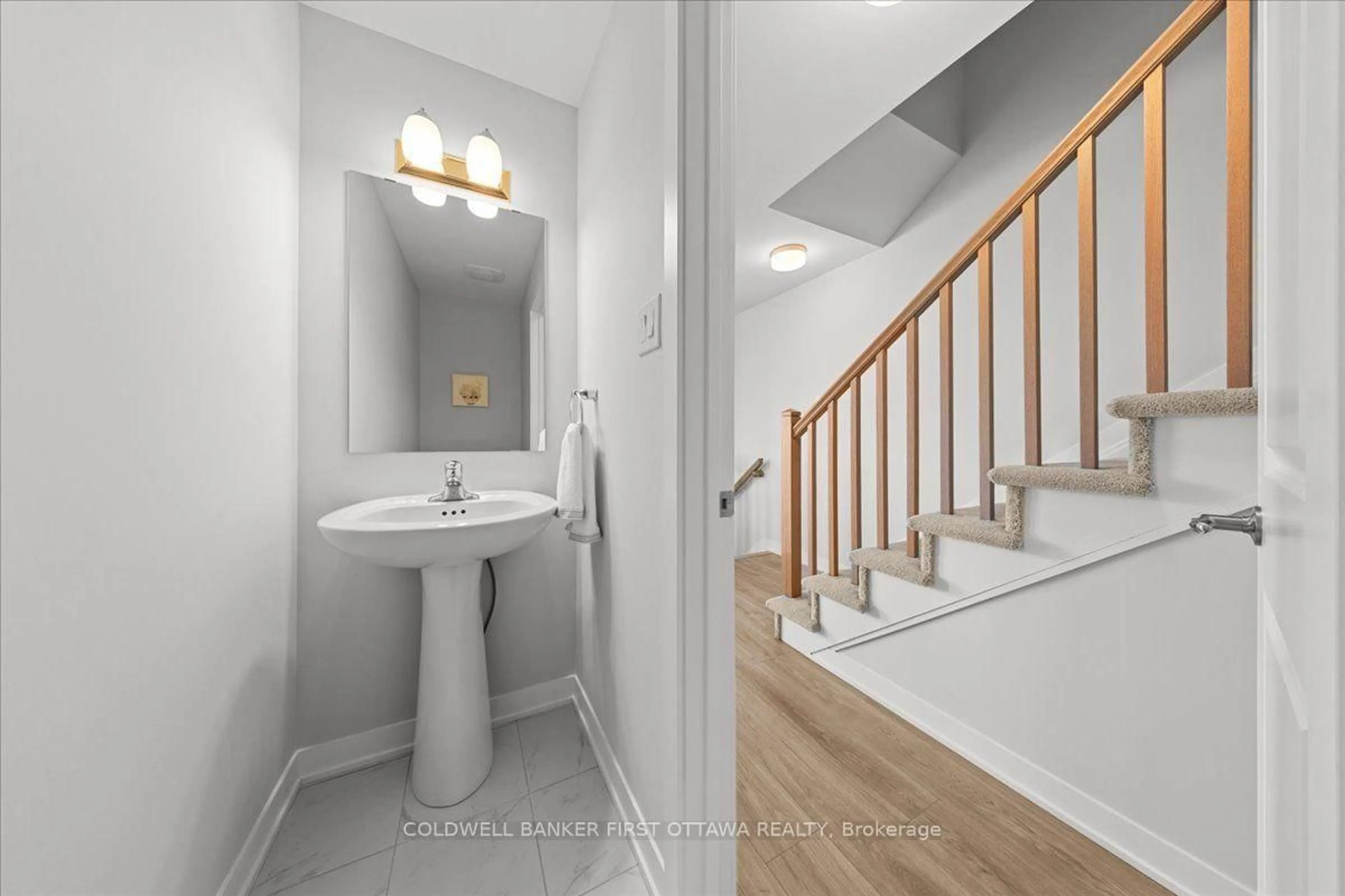 Unknown for 210 PARNIAN Private, Barrhaven Ontario K2J 7K5