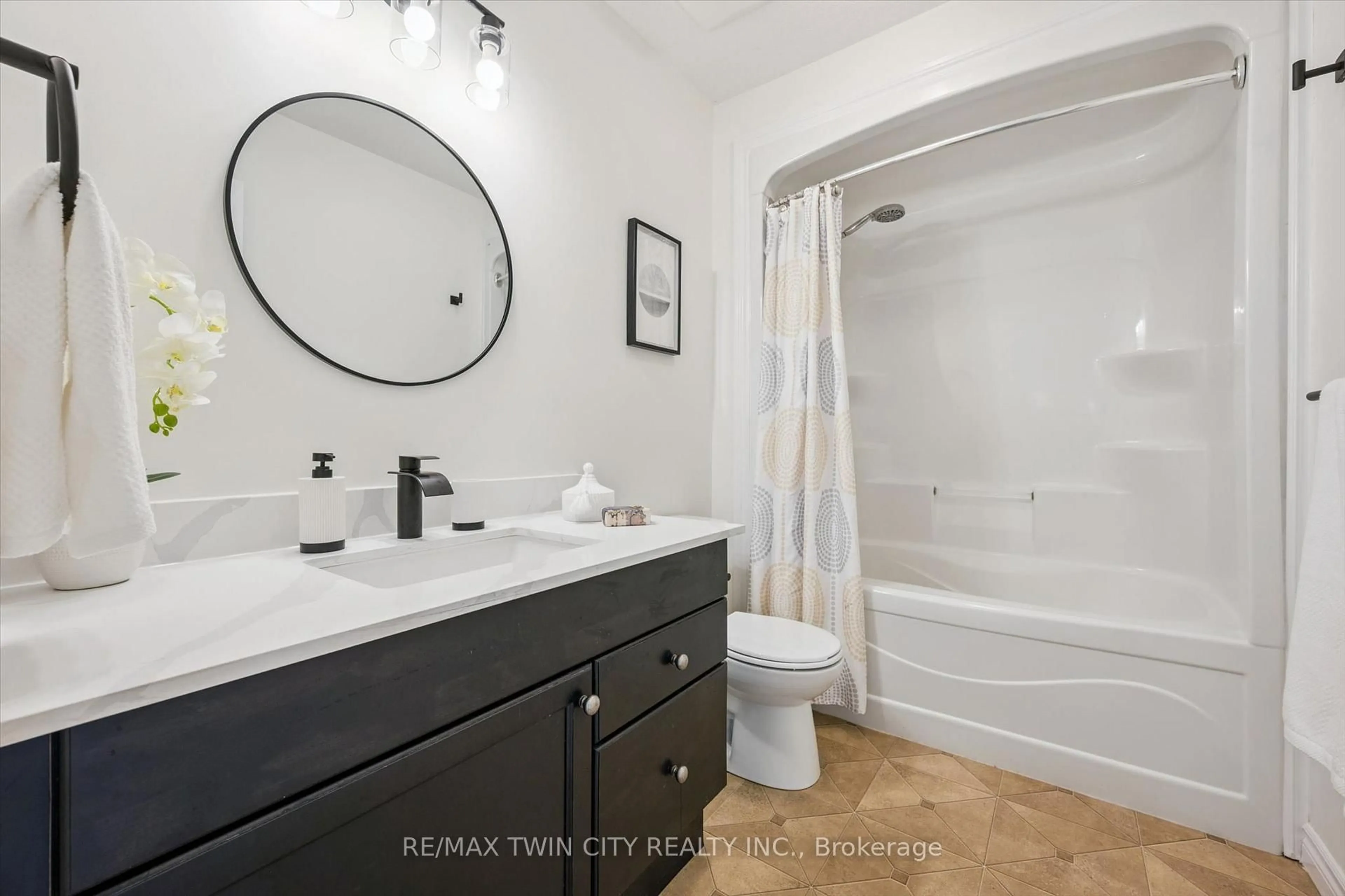 Standard bathroom, ceramic/tile floor for 555 Chablis Dr #36, Waterloo Ontario N2T 0A5