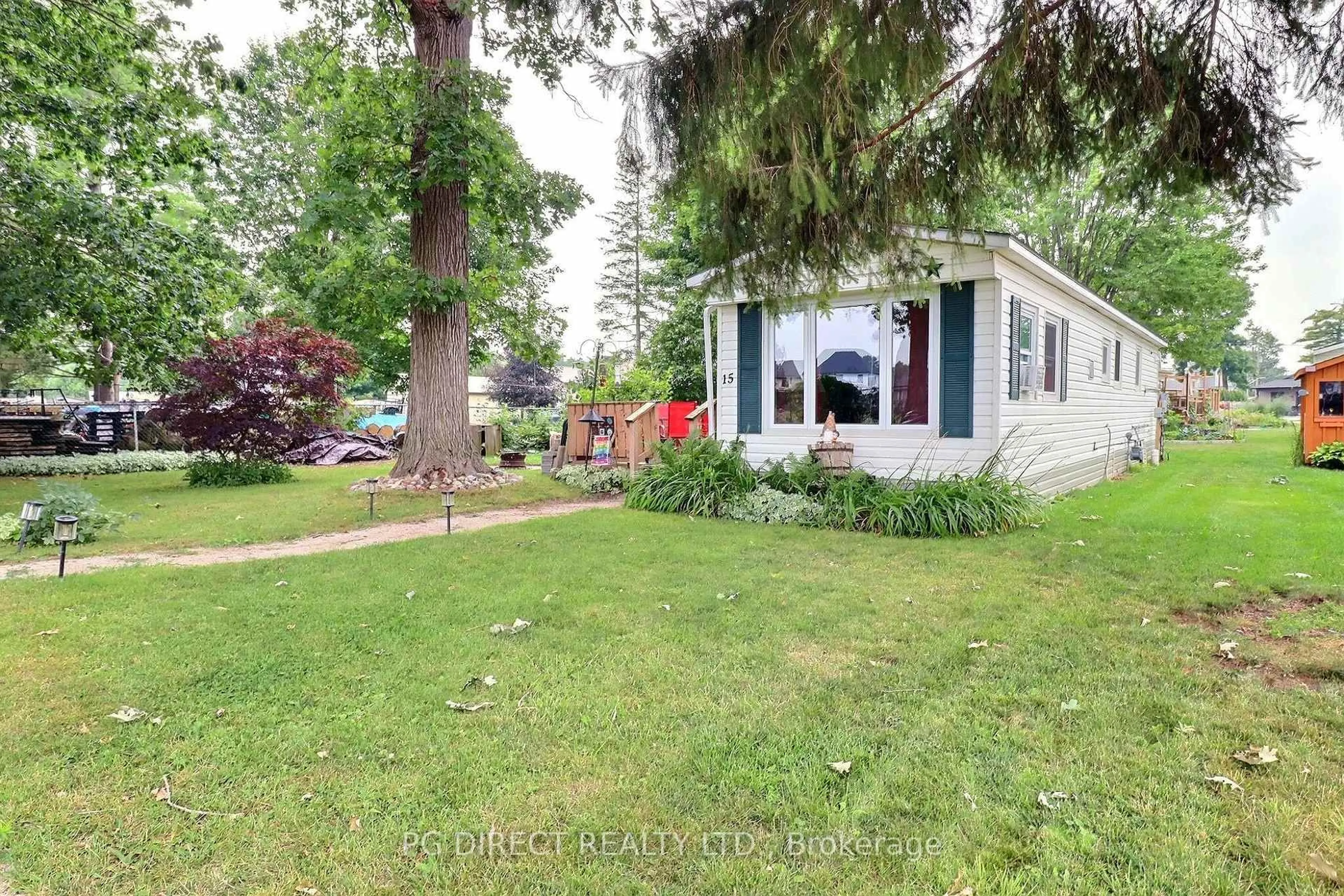 Unknown for 200 Agnes St #15, Thames Centre Ontario N0M 1P0
