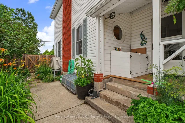152 Main St, Burk's Falls 2