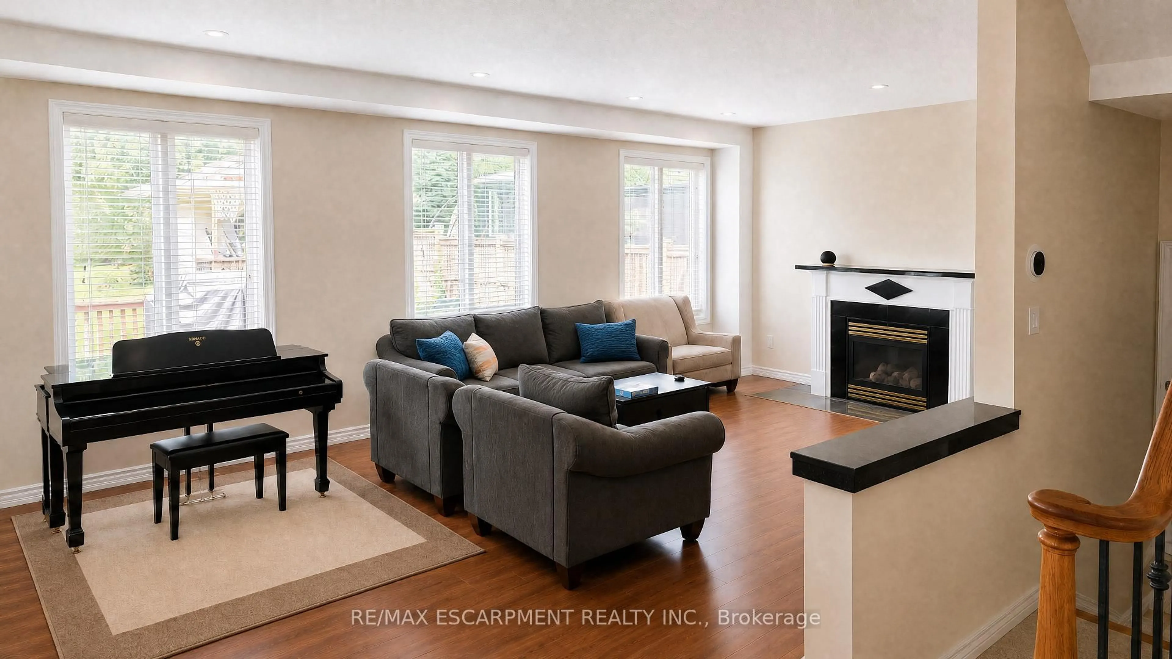 Living room with furniture, unknown for 349 Braithwaite Ave, Hamilton Ontario L9G 5A7