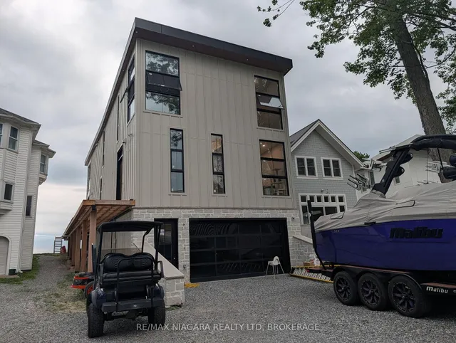 4349 Erie Rd, Fort Erie 2