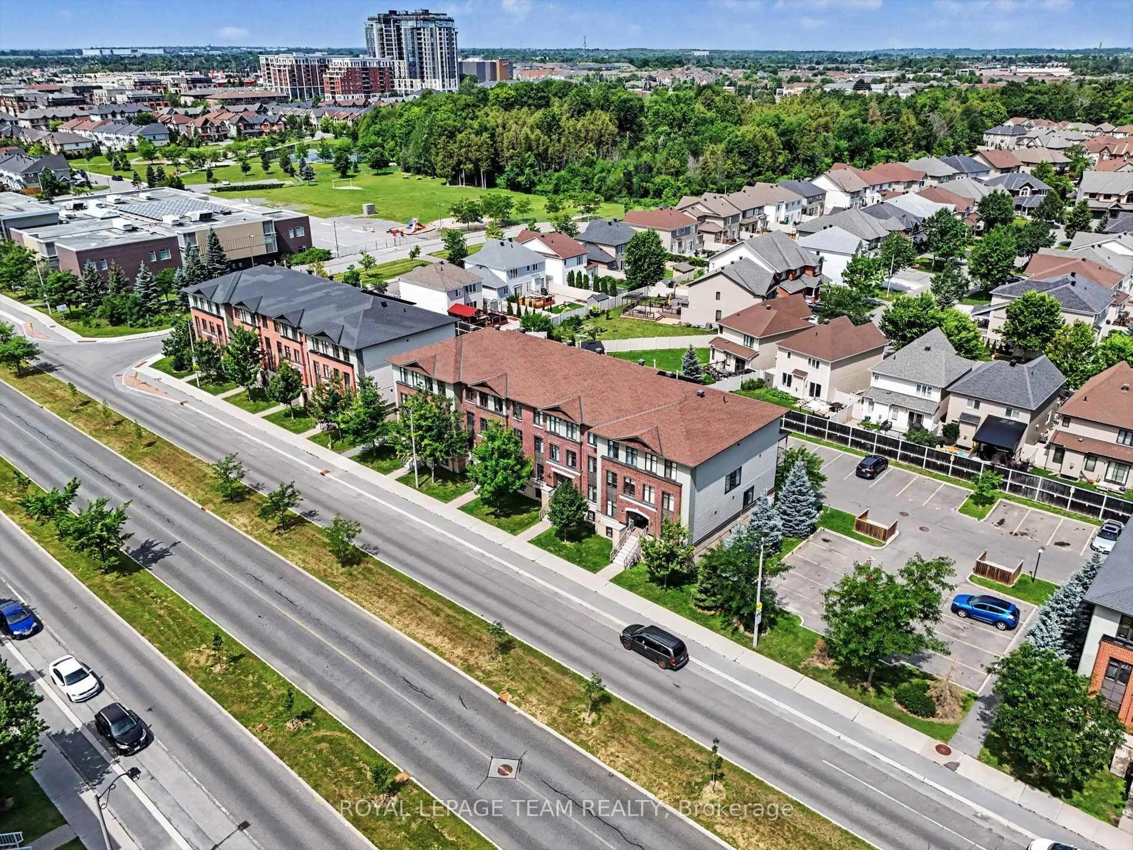 A pic from outside/outdoor area/front of a property/back of a property/a pic from drone, city buildings view from balcony for 621 Chapman Mills Dr #C, Ottawa Ontario K2J 5T1