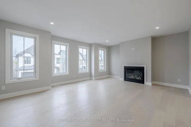 2835 Sheffield Pl #7, London South 5