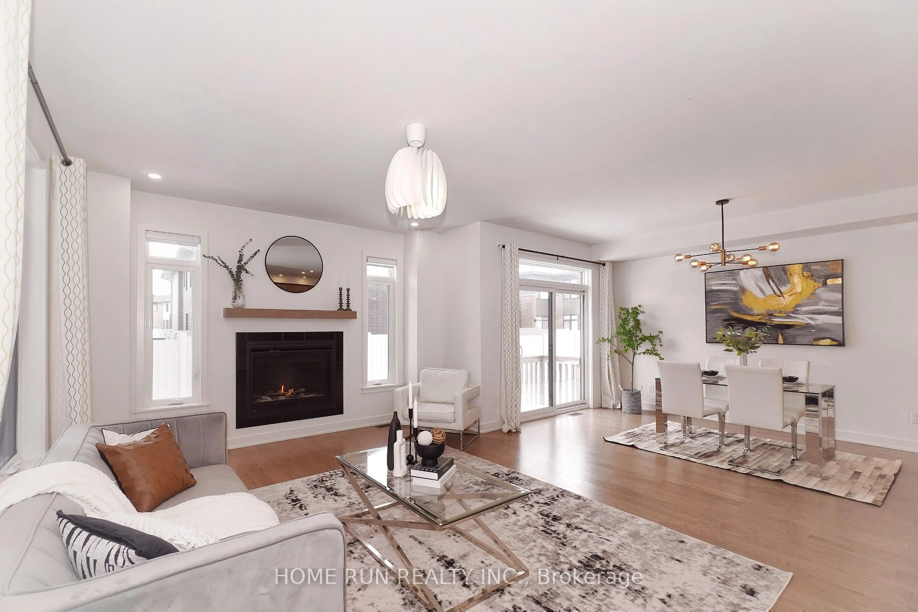 Living room with furniture, unknown for 1051 HYDRANGEA Ave, Ottawa Ontario K4M 0L5