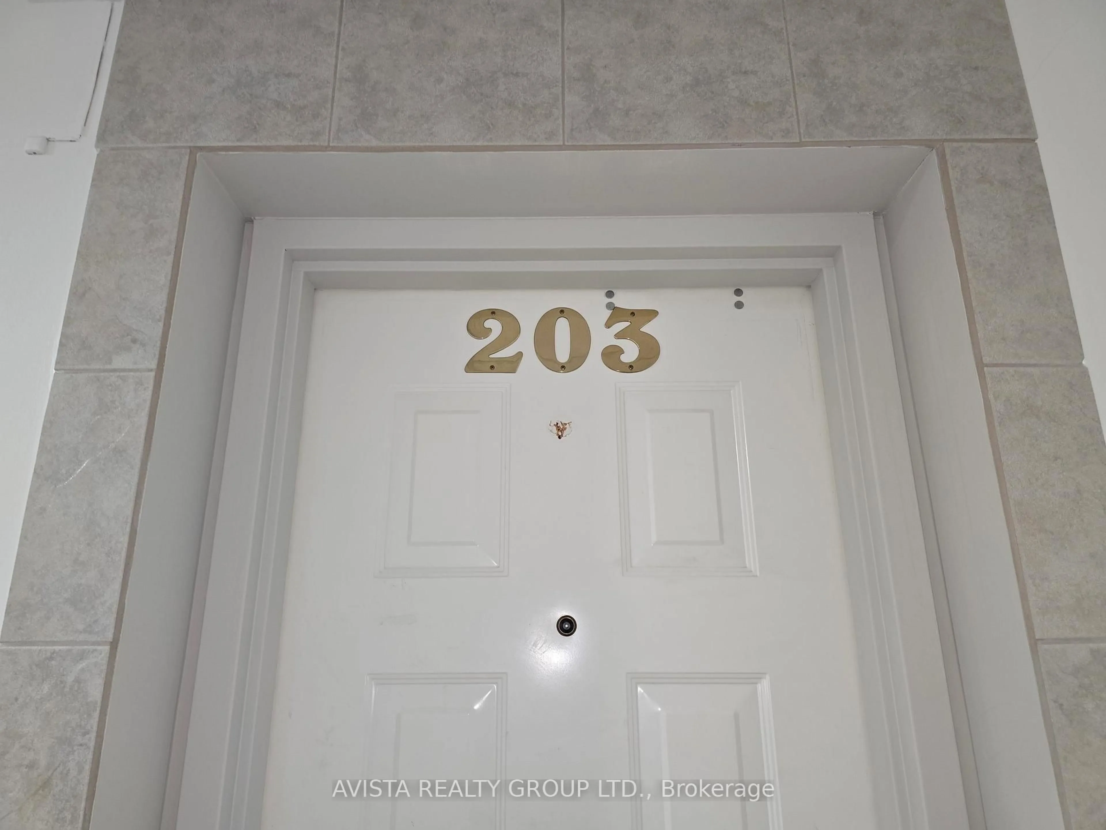 Indoor entryway for 130 Brodie St South, Thunder Bay Ontario P7E 6M3