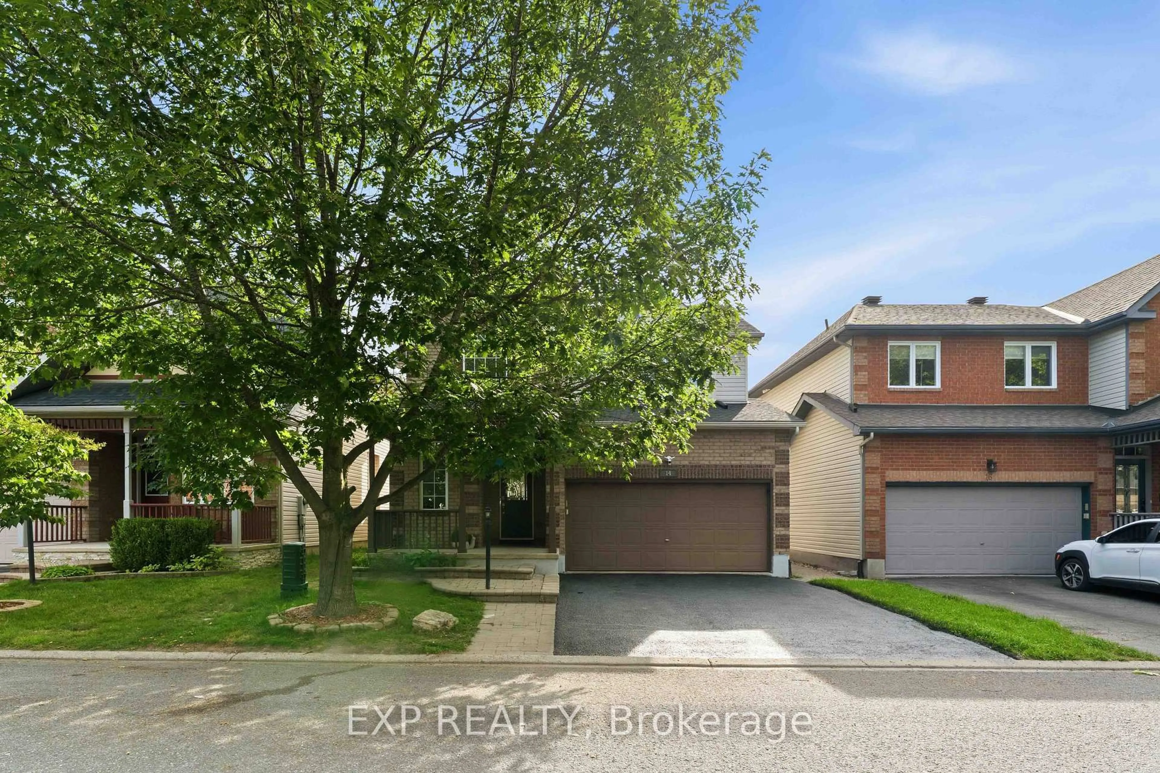A pic from outside/outdoor area/front of a property/back of a property/a pic from drone, street for 14 Colindale Ave, Ottawa Ontario K2J 4V6
