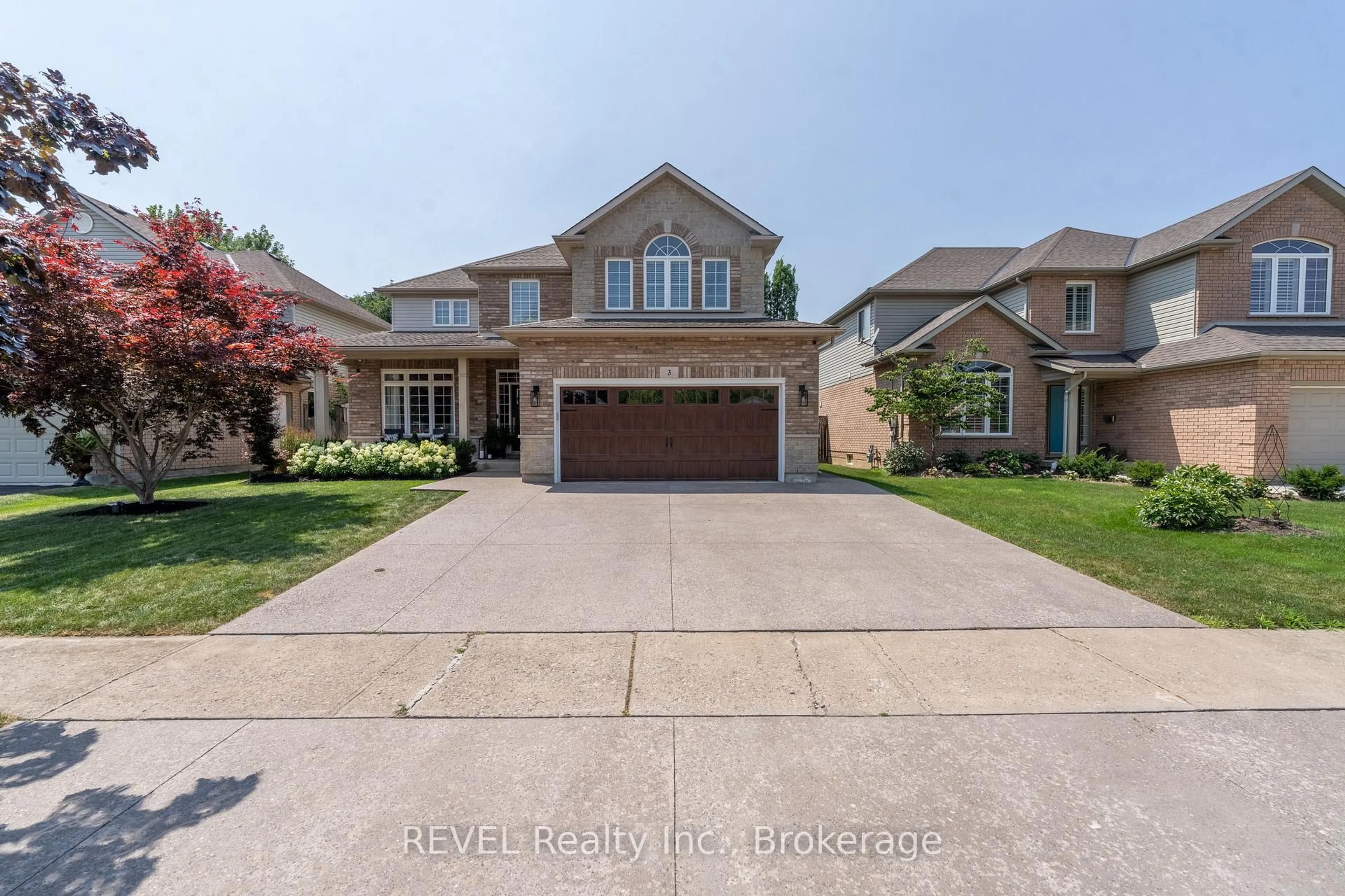 Unknown for 3 Fosh Crt, St. Catharines Ontario L2S 4A9