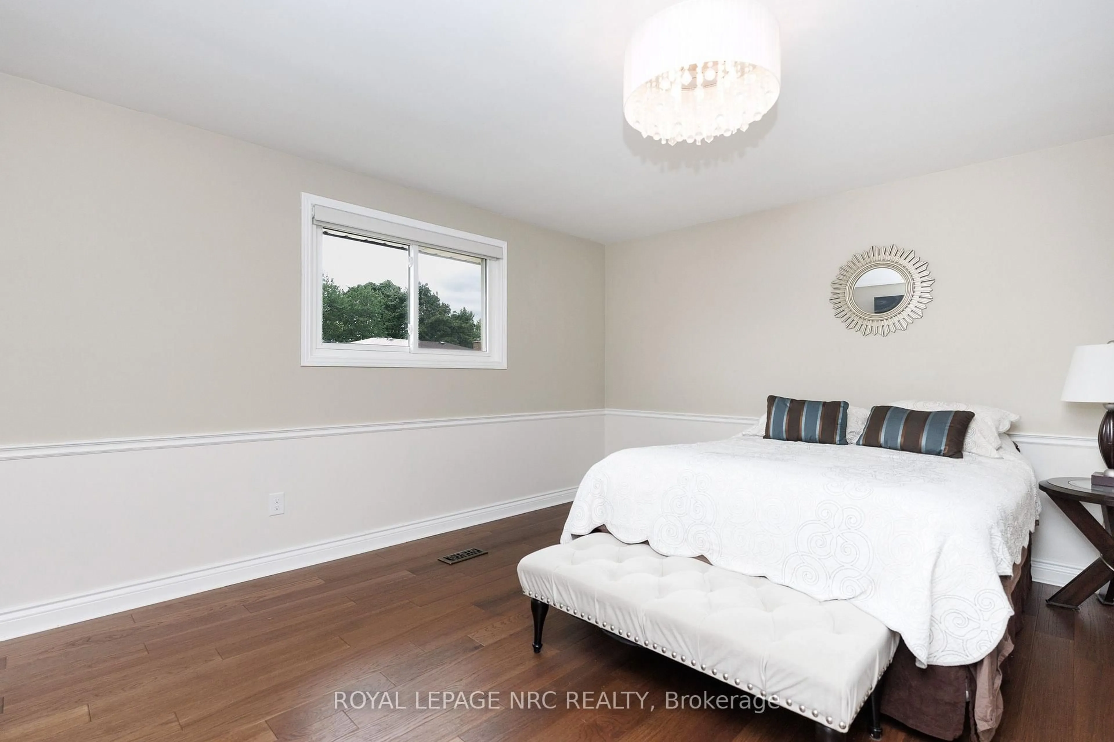 A pic of a room for 124 Glen Park Dr, Welland Ontario L3C 6J9