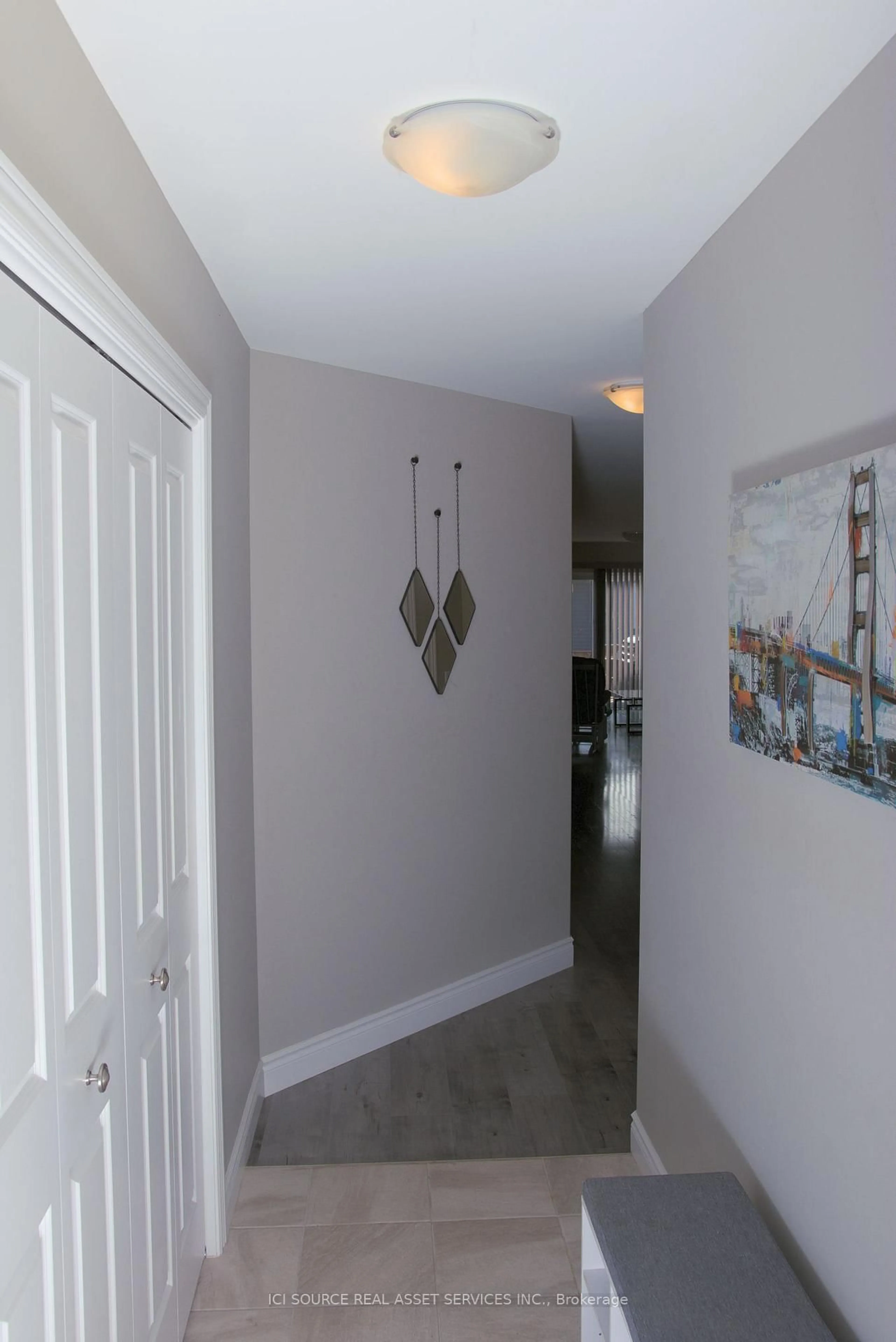 Indoor entryway for 50 Deacon Pl, Belleville Ontario K8P 0G4
