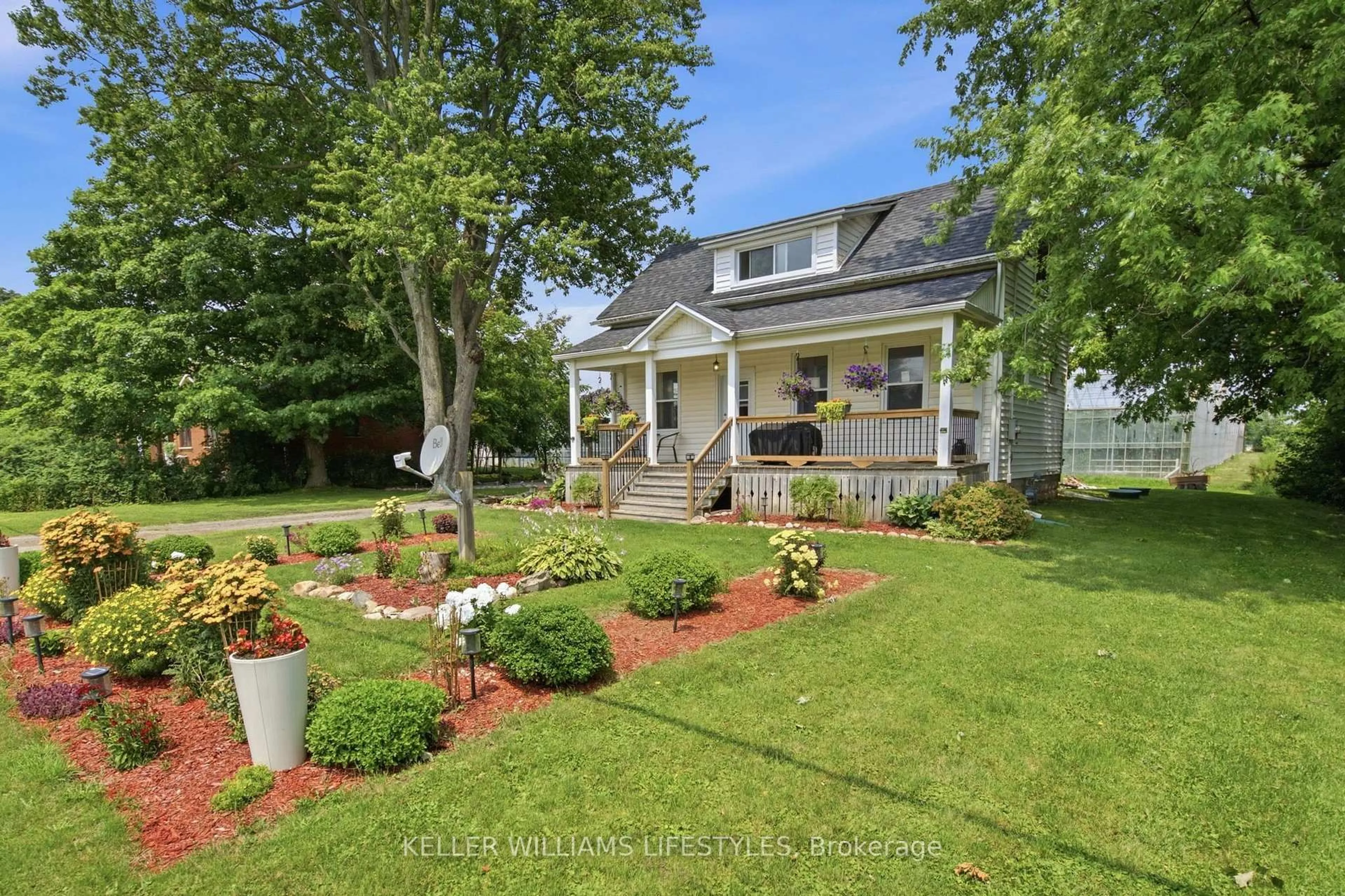 A pic from outside/outdoor area/front of a property/back of a property/a pic from drone, street for 44458 TALBOT Line, Central Elgin Ontario N5P 3S7