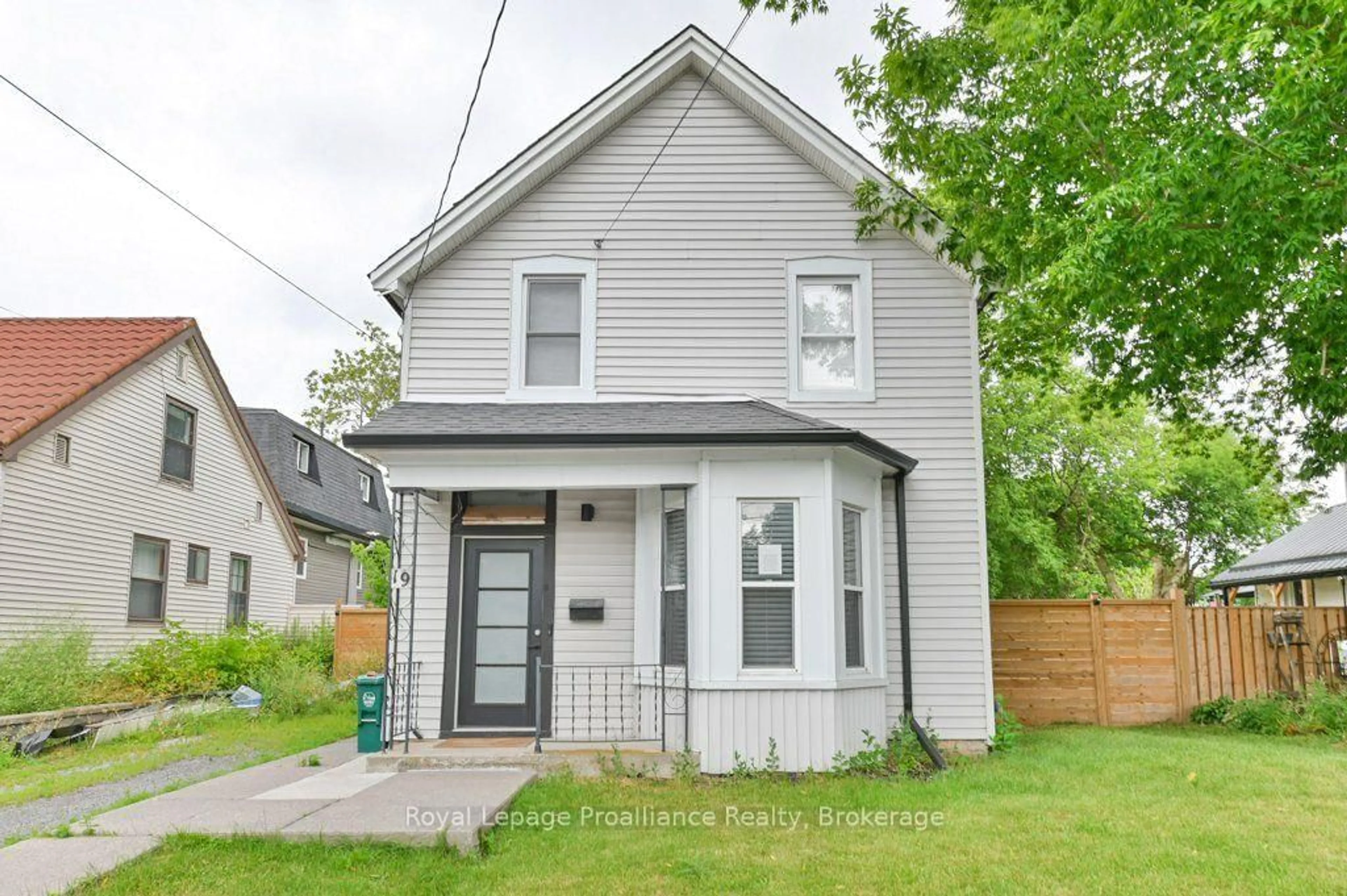 Unknown for 19 Bettes St, Belleville Ontario K8N 3W4