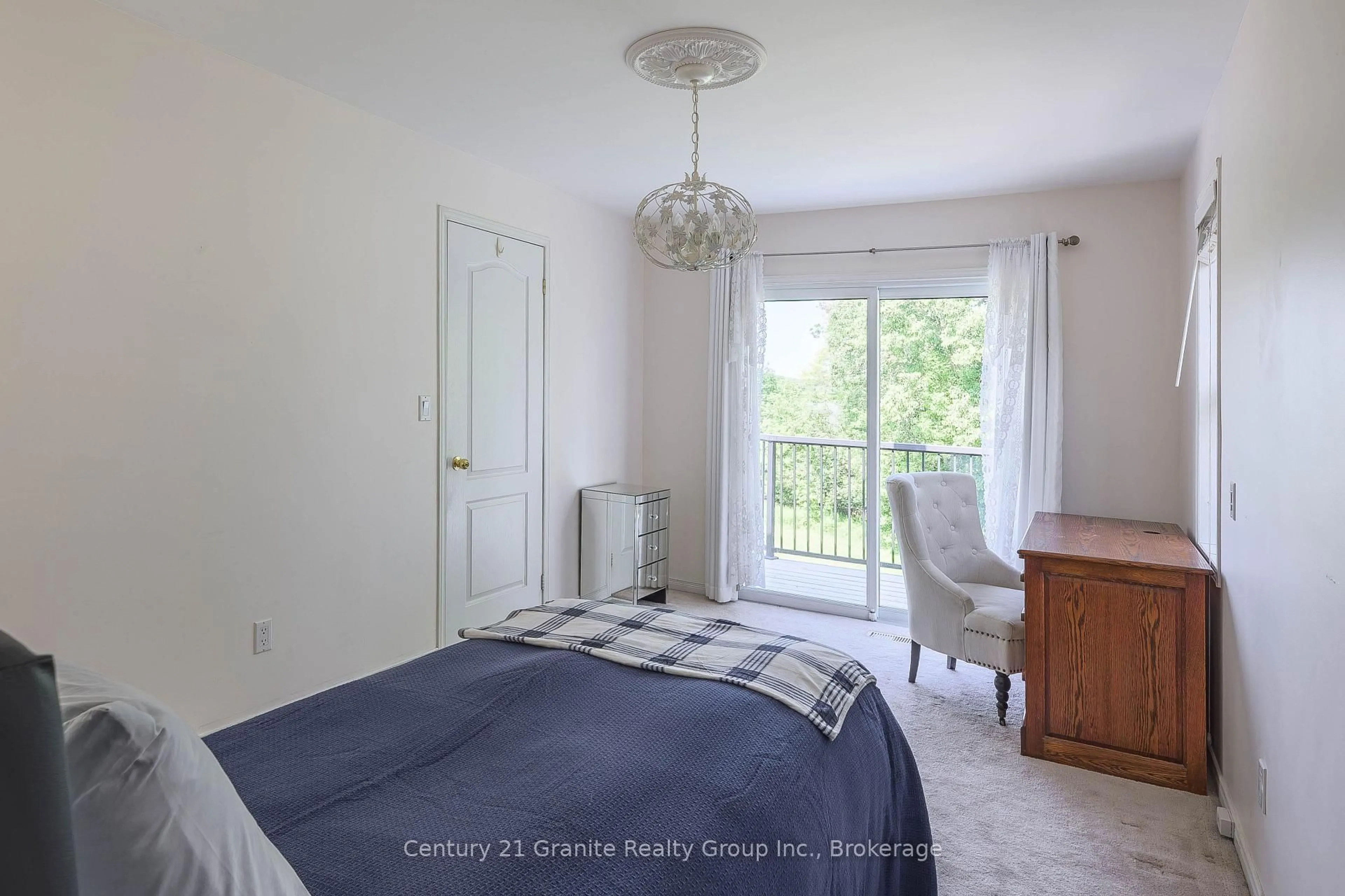 Bedroom with bed, unknown for 7177 Gelert Rd, Dysart et al Ontario K0M 1S0