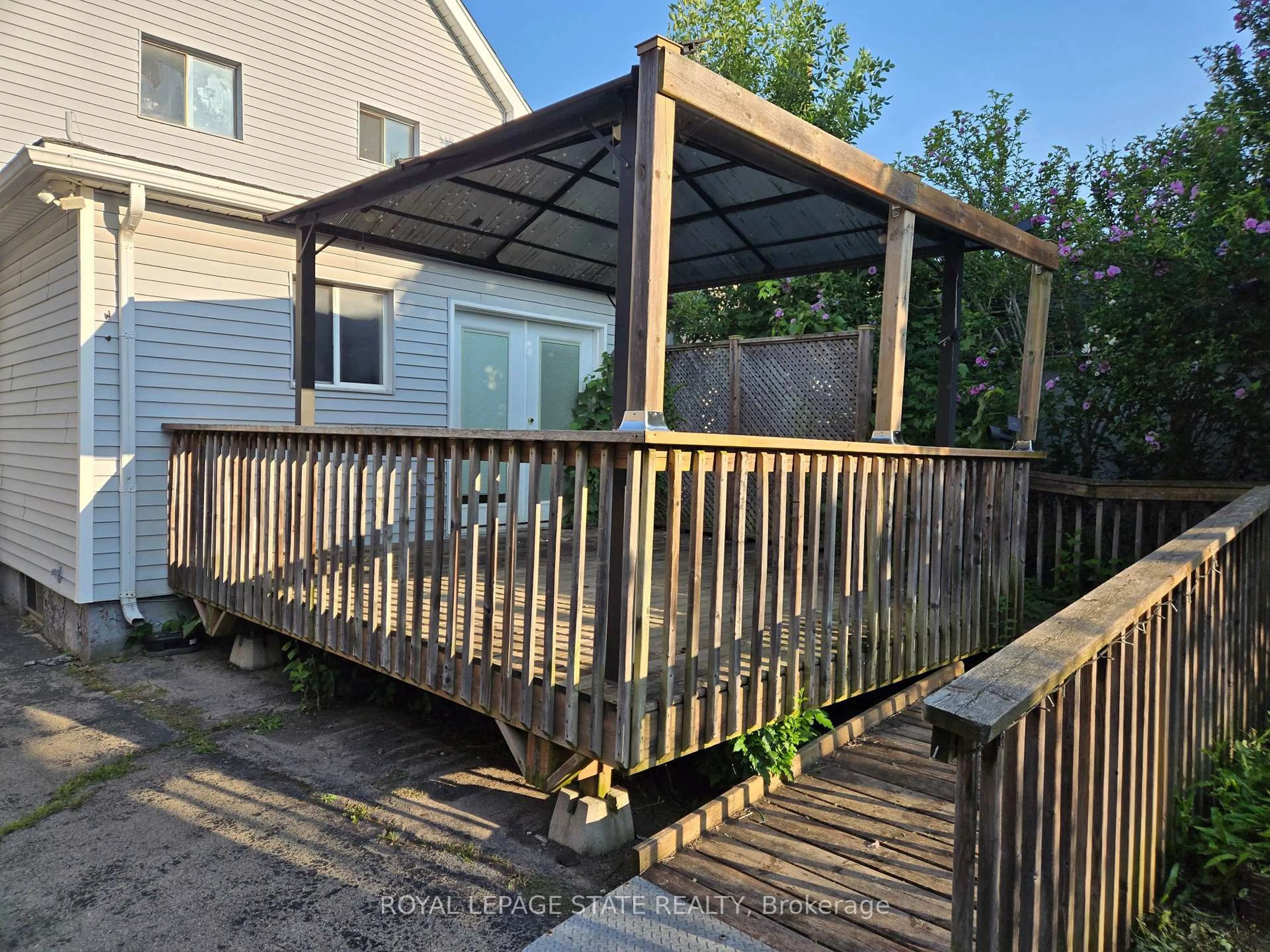 Shed for 224 Burgar St, Welland Ontario L3B 2T4