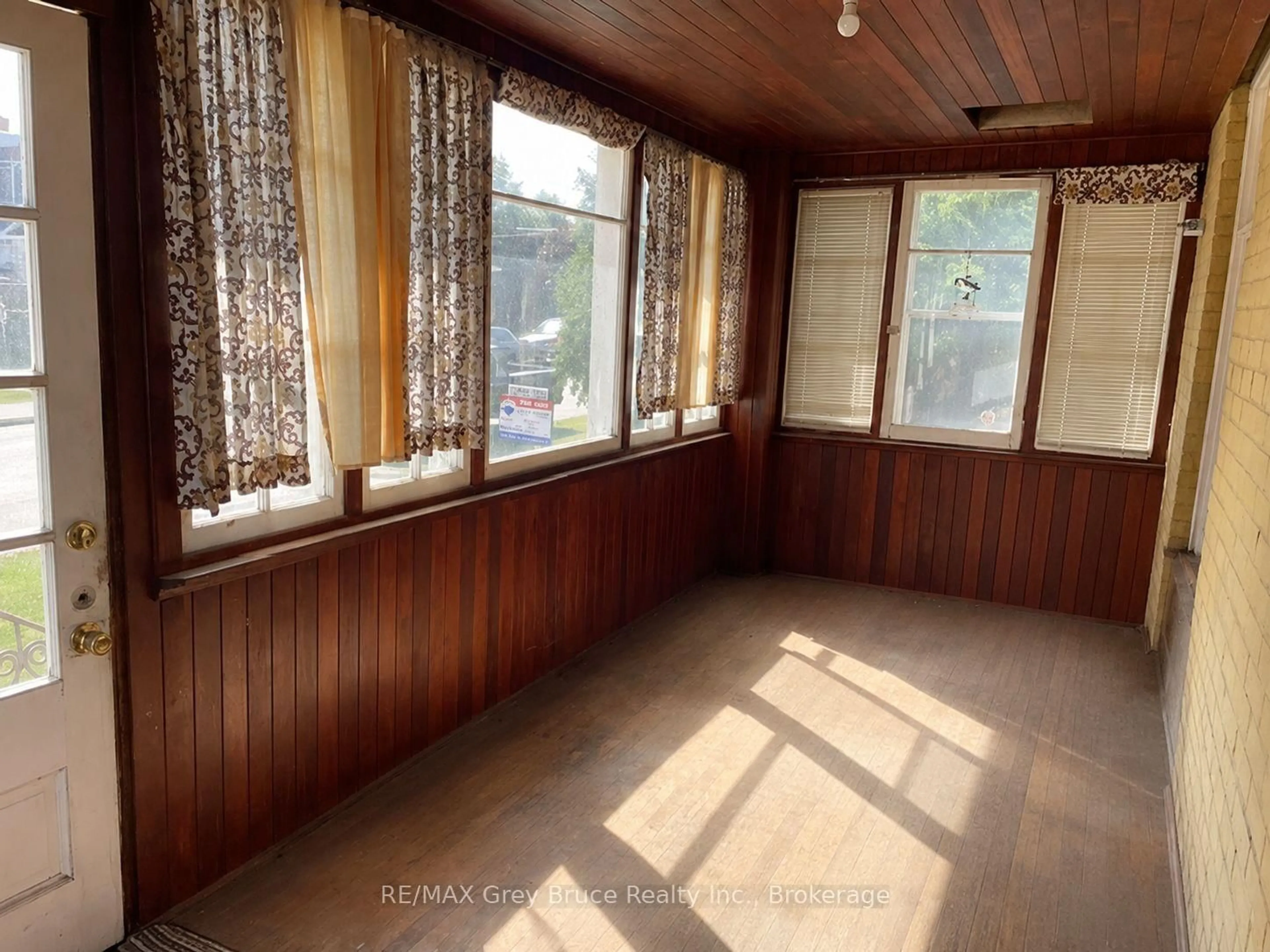 A pic of a room for 1348 5th Ave, Owen Sound Ontario N4K 5B2