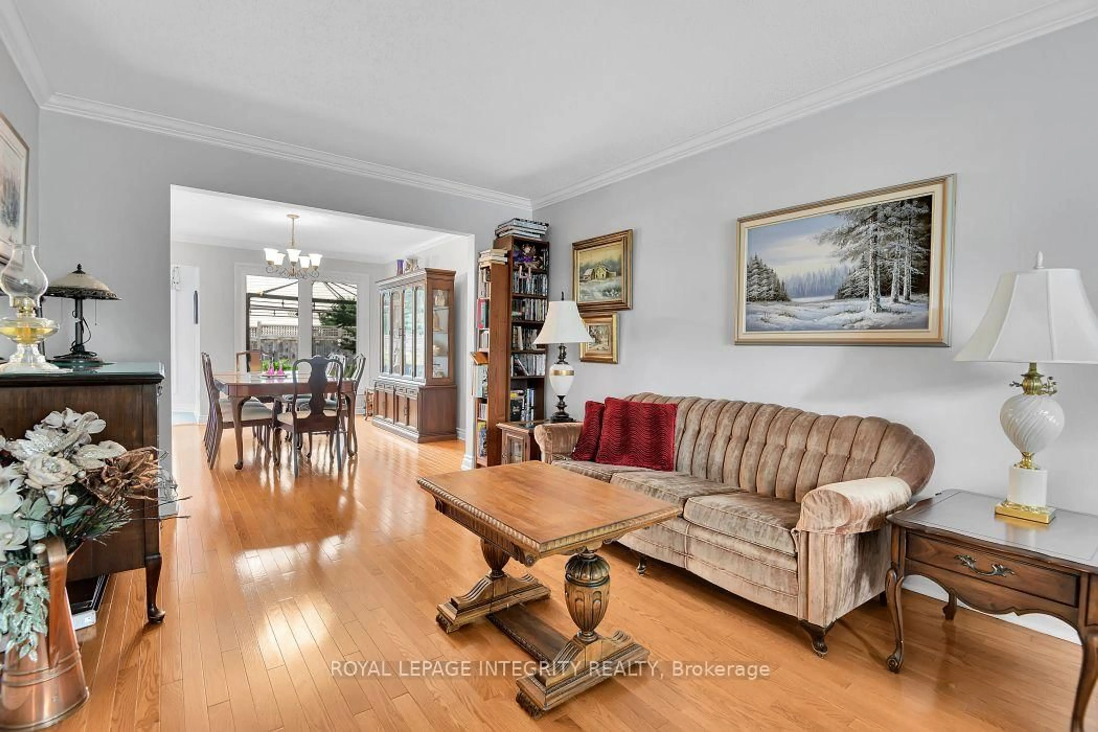 Living room with furniture, unknown for 46 Dartmoor Dr, Kanata Ontario K2M 1S6