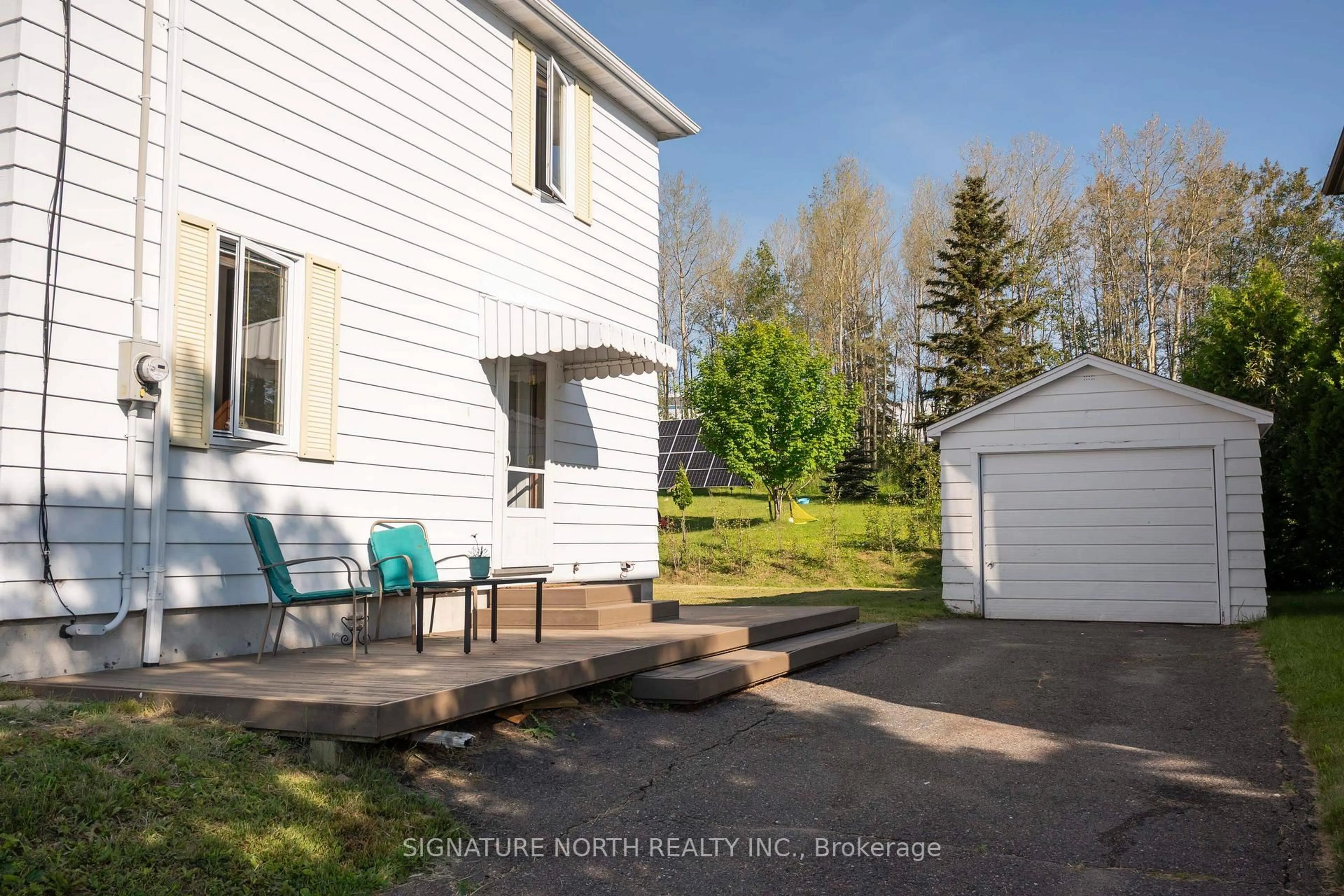 Patio, unknown for 500 Court St, Thunder Bay Ontario P7A 4X8