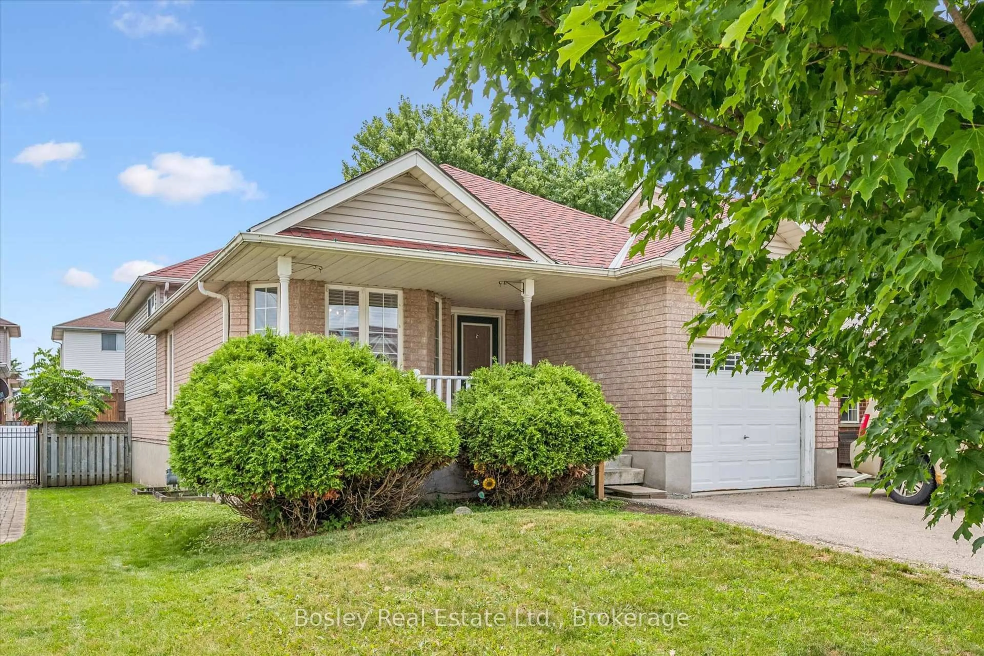 Unknown for 4 Hayward Cres, Guelph Ontario N1G 5A5