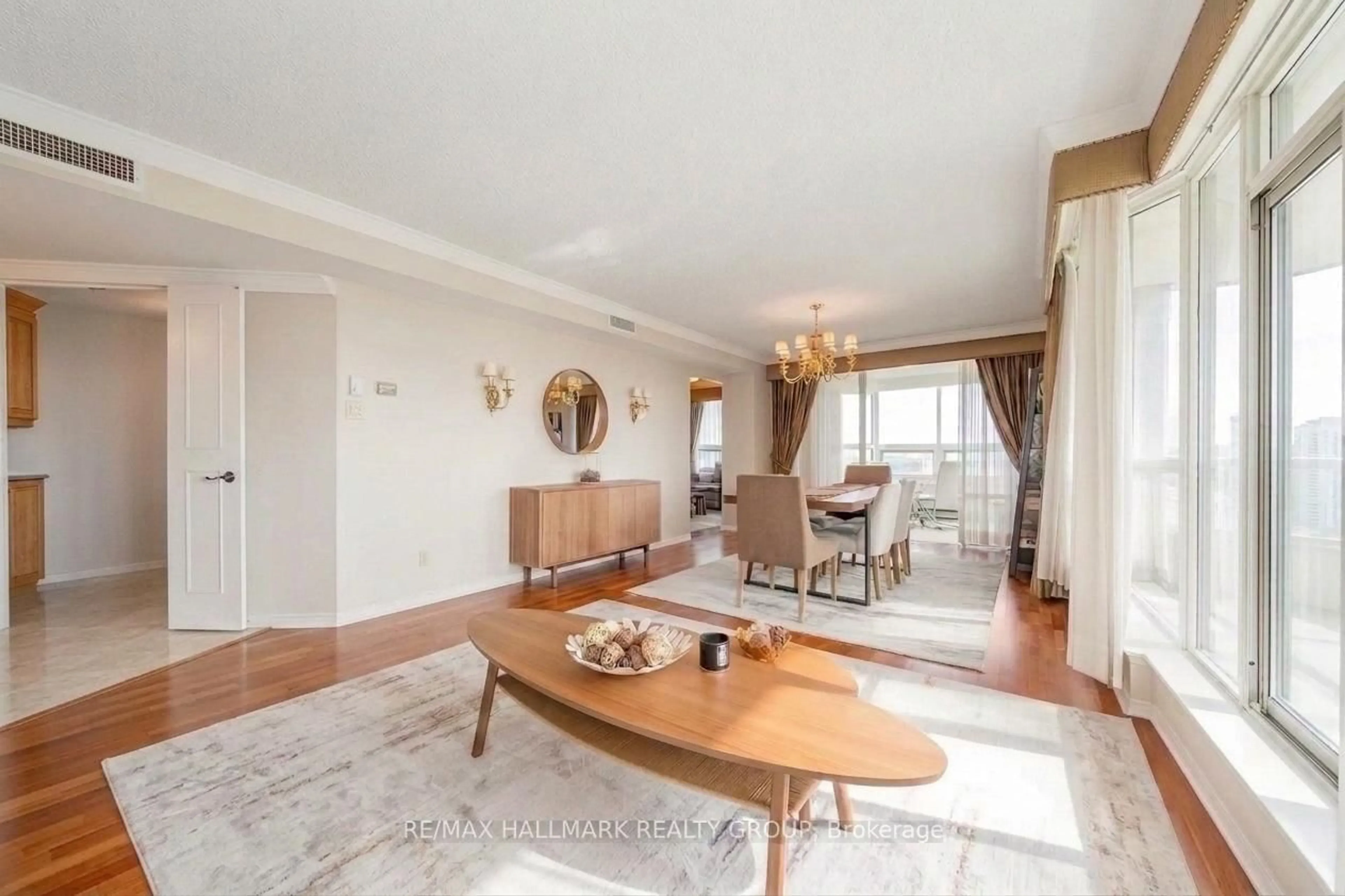 Living room with furniture, unknown for 1510 Riverside Dr #1702, Ottawa Ontario K1G 4X5