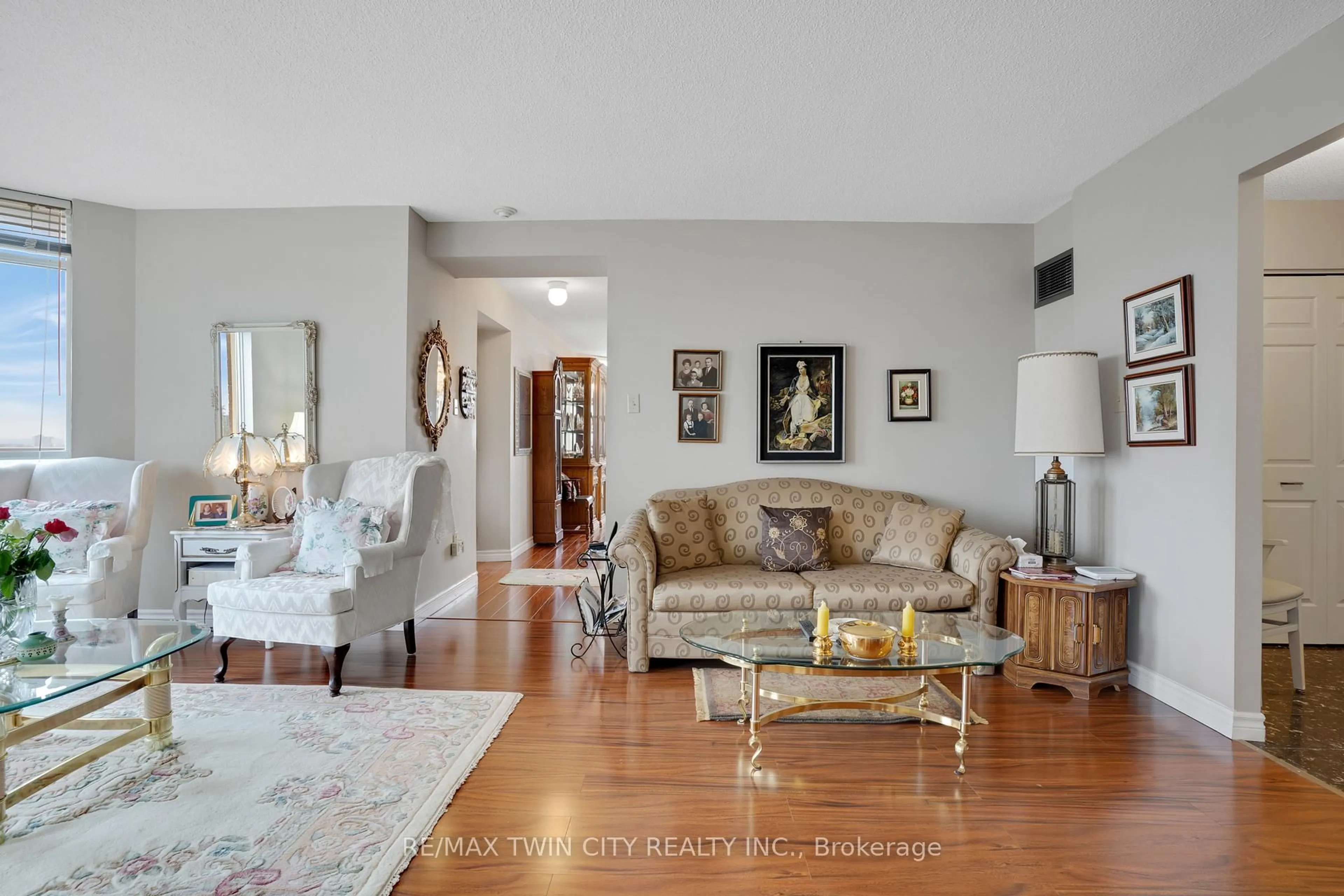 Unknown for 1414 King St #703, Kitchener Ontario N2G 4T8