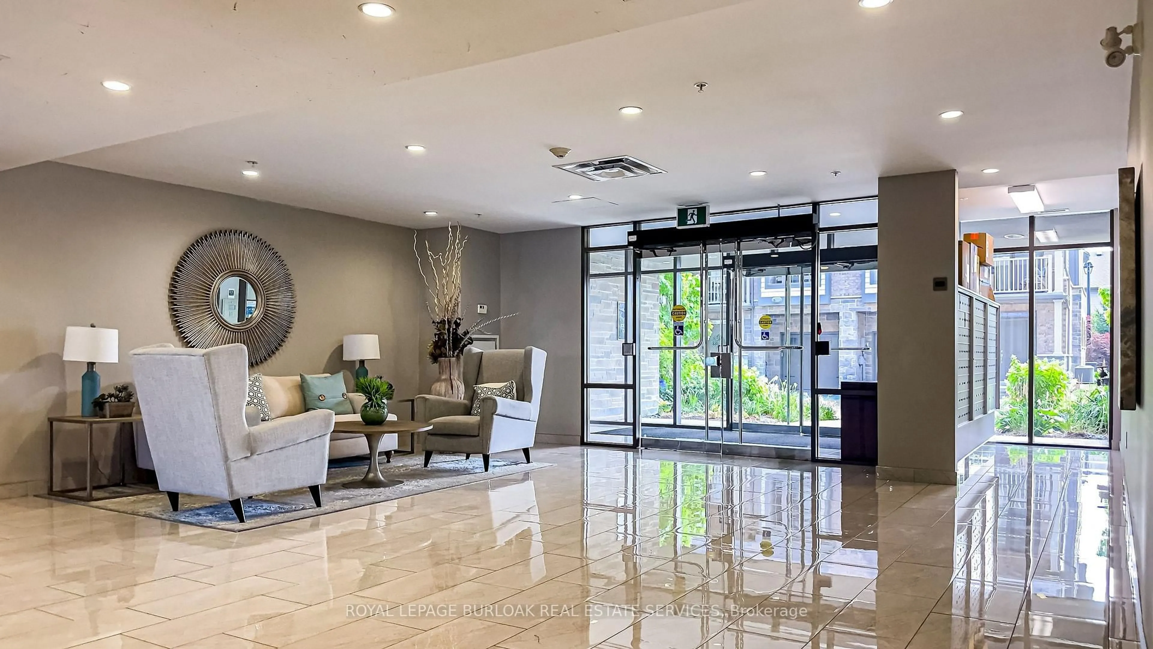Lobby for 35 Southshore Cres #221, Hamilton Ontario L8E 0J2