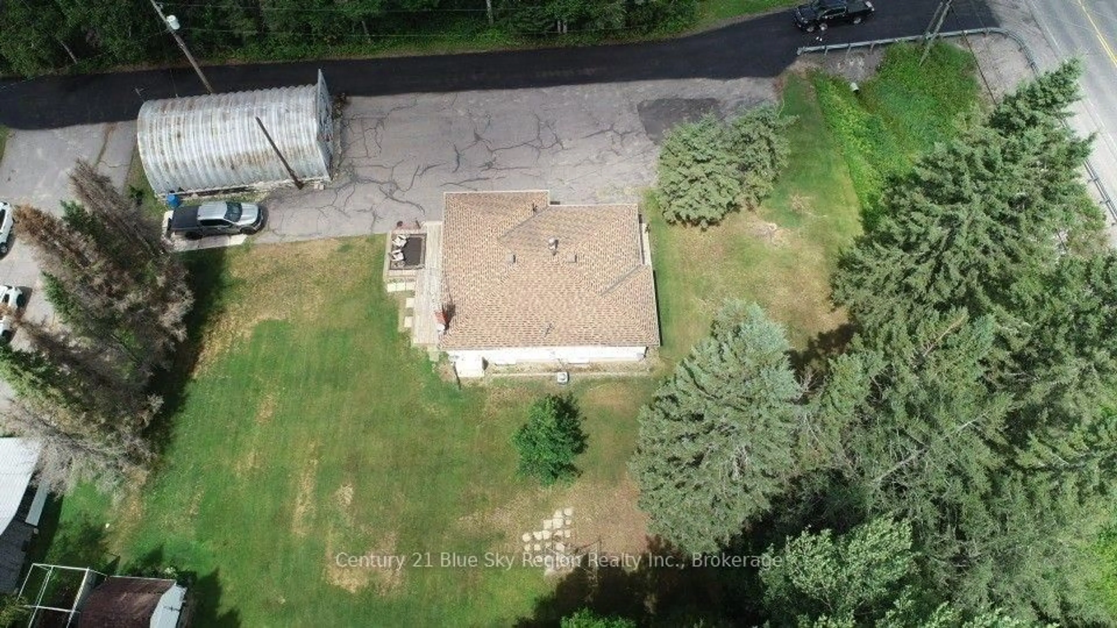 A pic from outside/outdoor area/front of a property/back of a property/a pic from drone, building for 5377 Highway 11 N, North Bay Ontario P1B 8G3