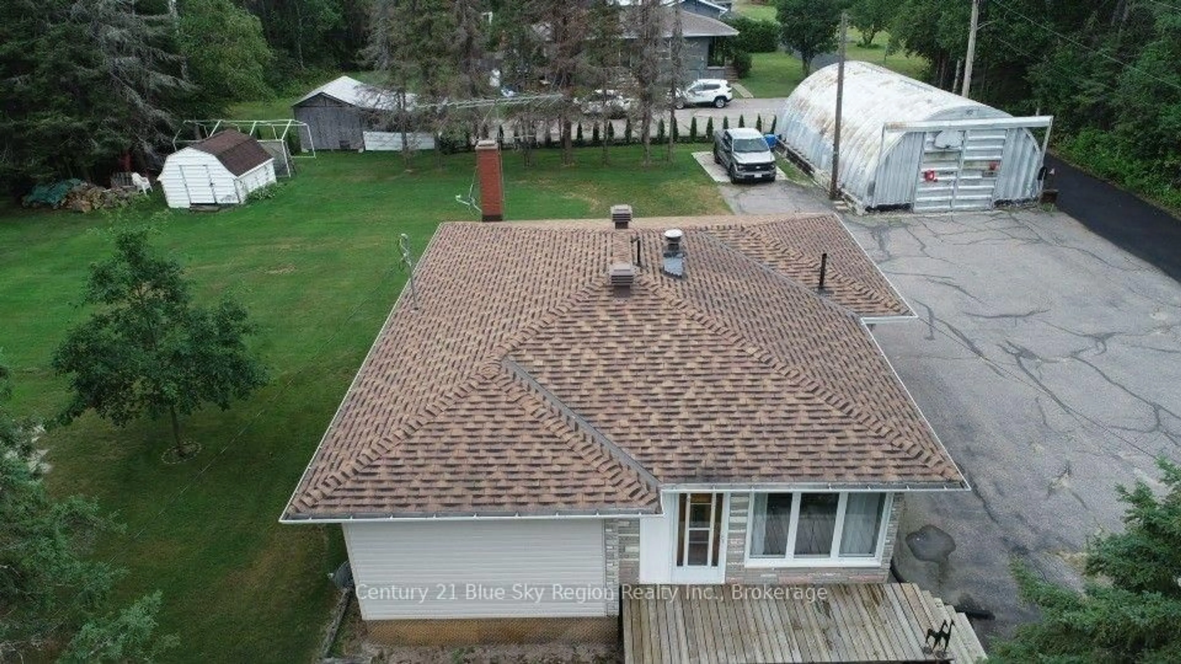 A pic from outside/outdoor area/front of a property/back of a property/a pic from drone, street for 5377 Highway 11 N, North Bay Ontario P1B 8G3