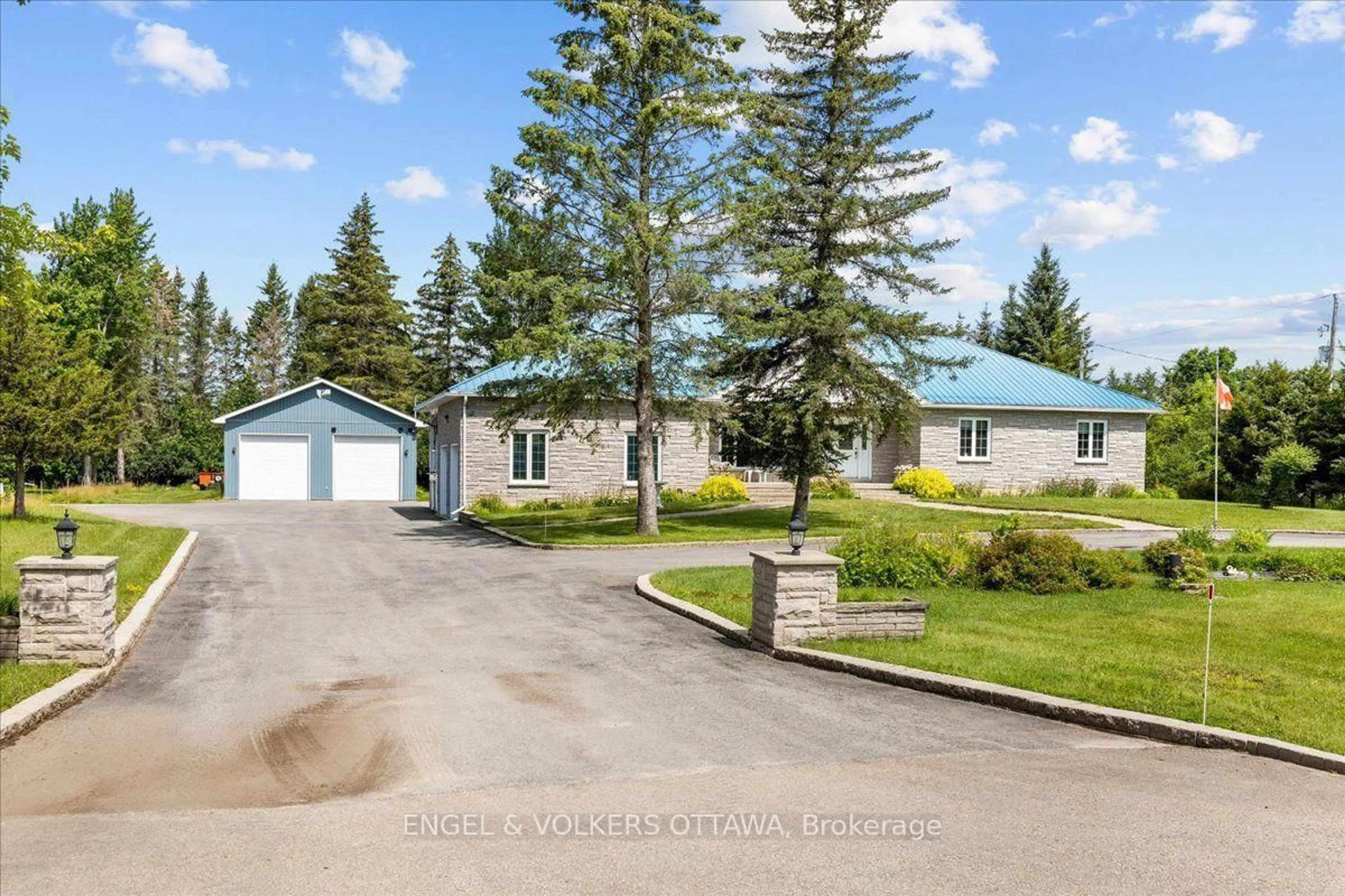 A pic from outside/outdoor area/front of a property/back of a property/a pic from drone, street for 3805 Big Rideau Lake Rd, Rideau Lakes Ontario K0G 1V0