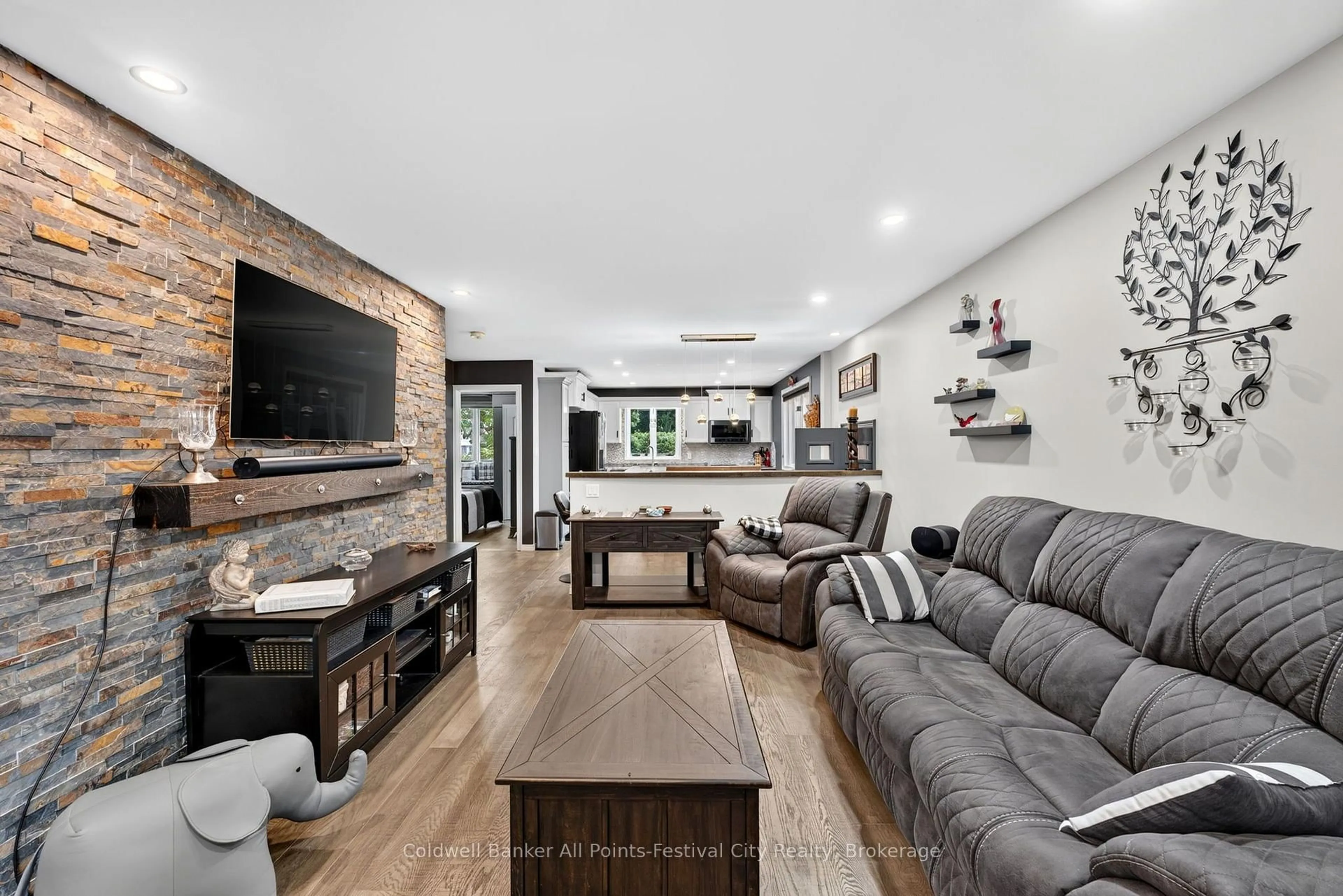 Living room with furniture, unknown for 128 Cambria Rd, Goderich Ontario N7A 2P8