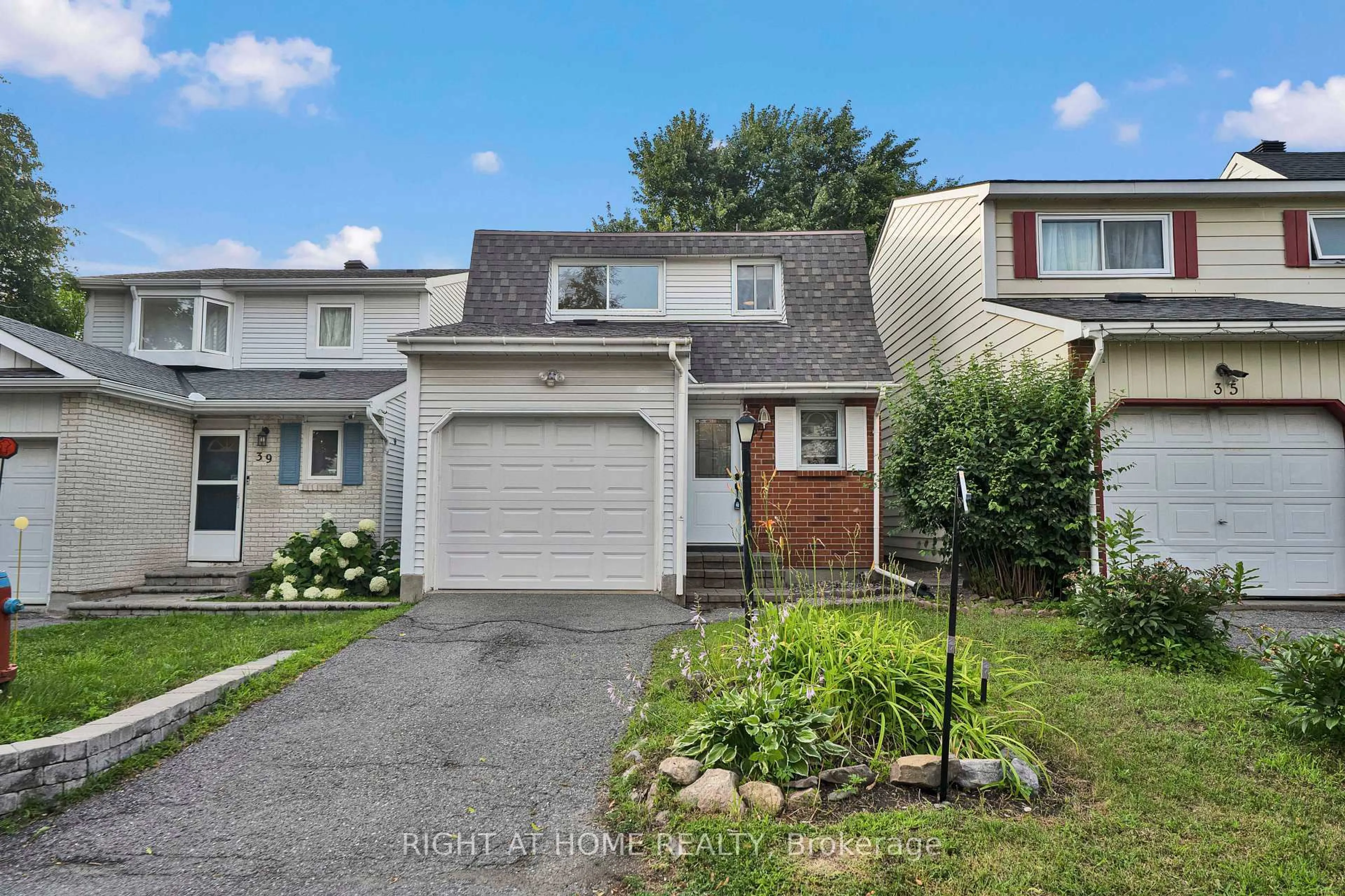 Unknown for 37 Trafford Lane, Barrhaven Ontario K2J 1X6