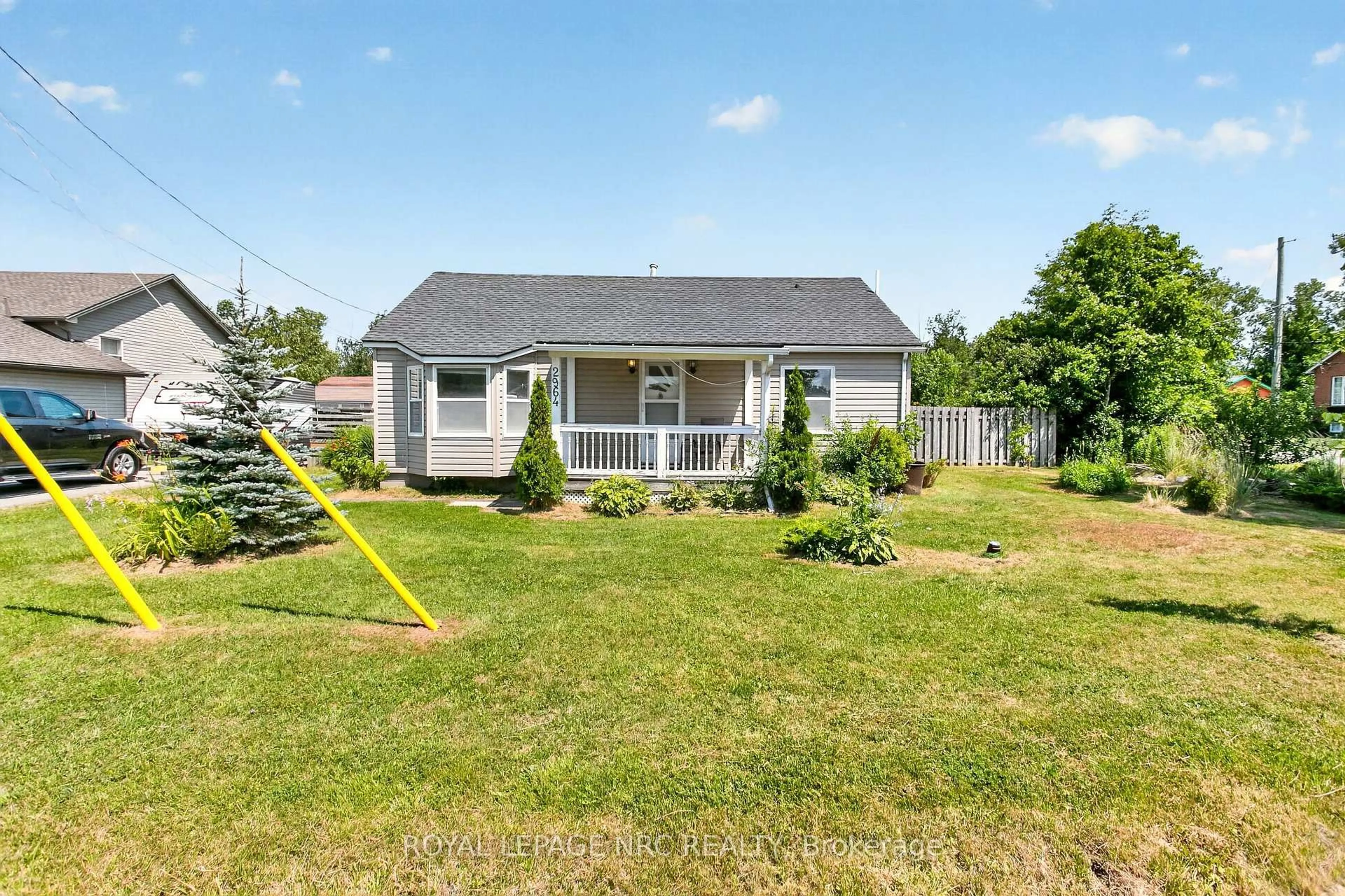 Home with vinyl exterior material, unknown for 2964 Hyman Ave, Fort Erie Ontario L0S 1N0