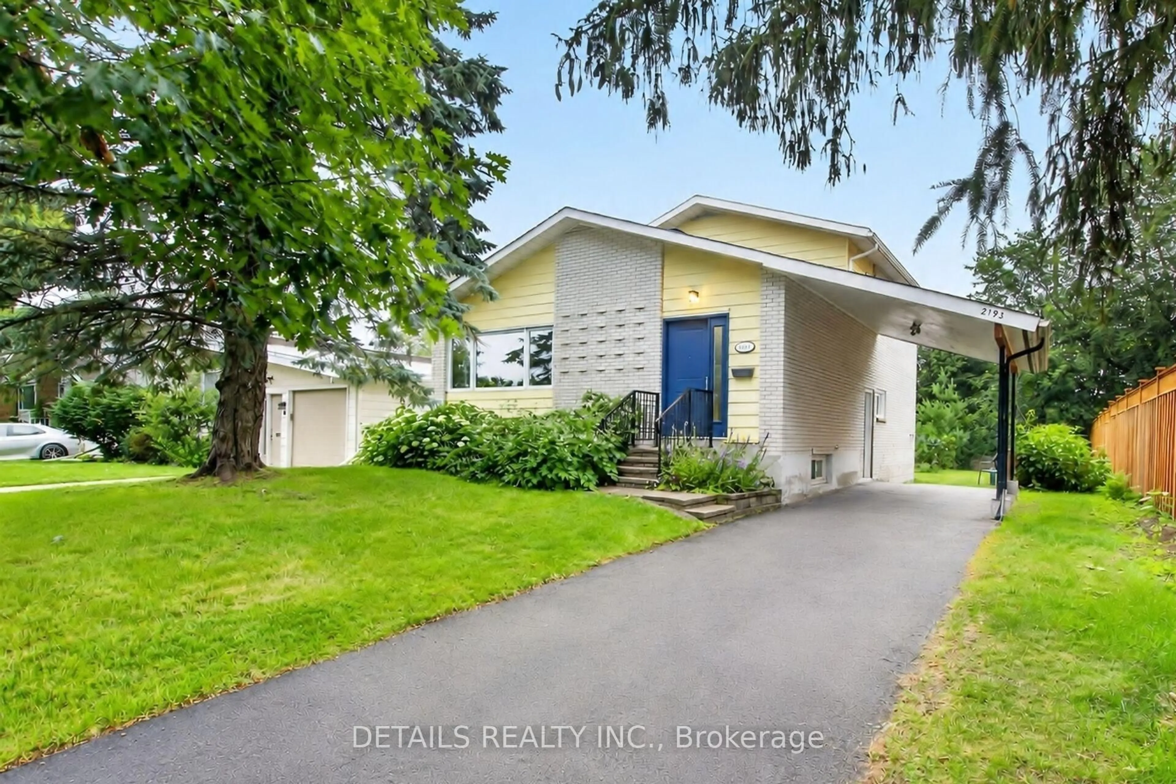 Unknown for 2193 Fife Cres, Ottawa Ontario K1G 2Z3