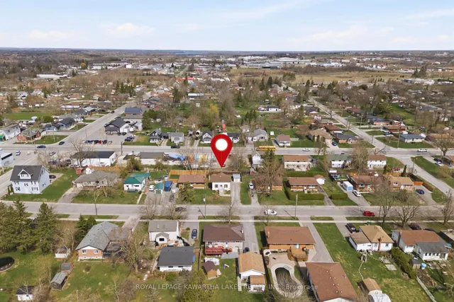 126 King St, Kawartha Lakes 2