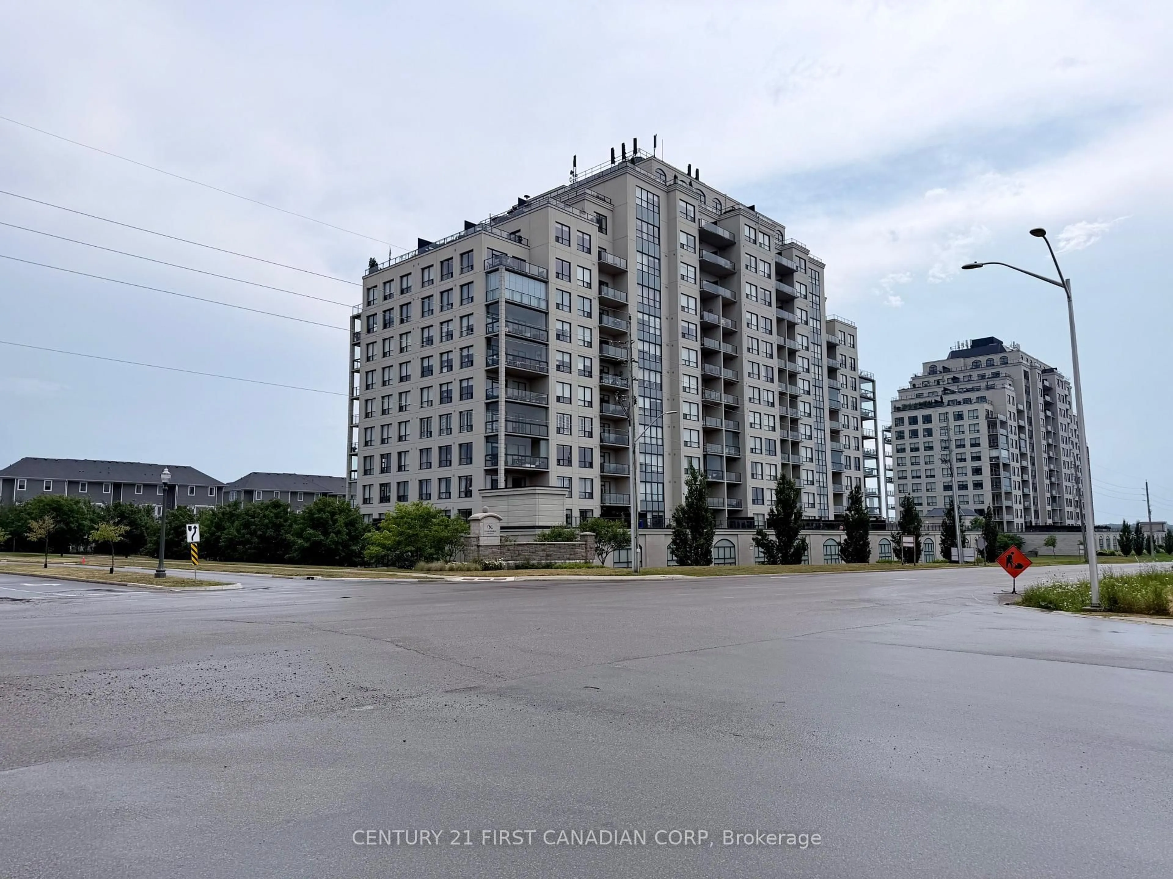Blurry image for 240 Villagewalk Blvd #504, London North Ontario N6G 0P6