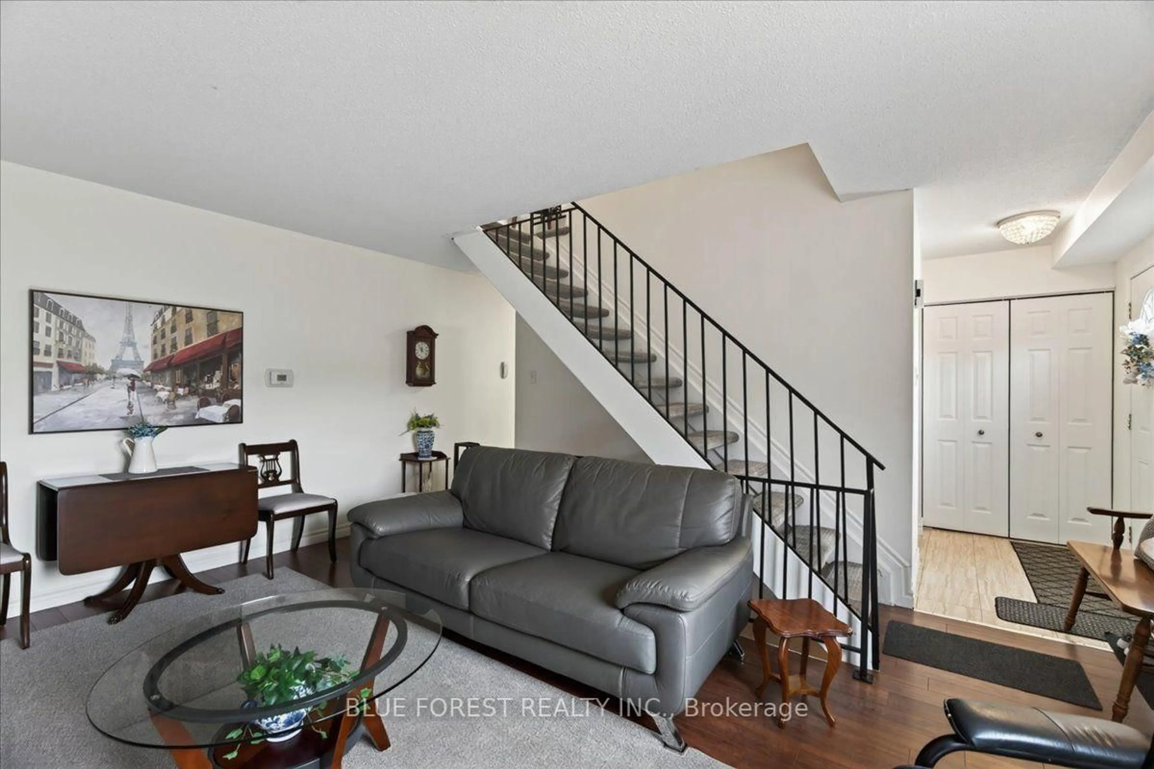 Living room with furniture, unknown for 70 Fiddlers Green Rd #110, London North Ontario N6H 4R4