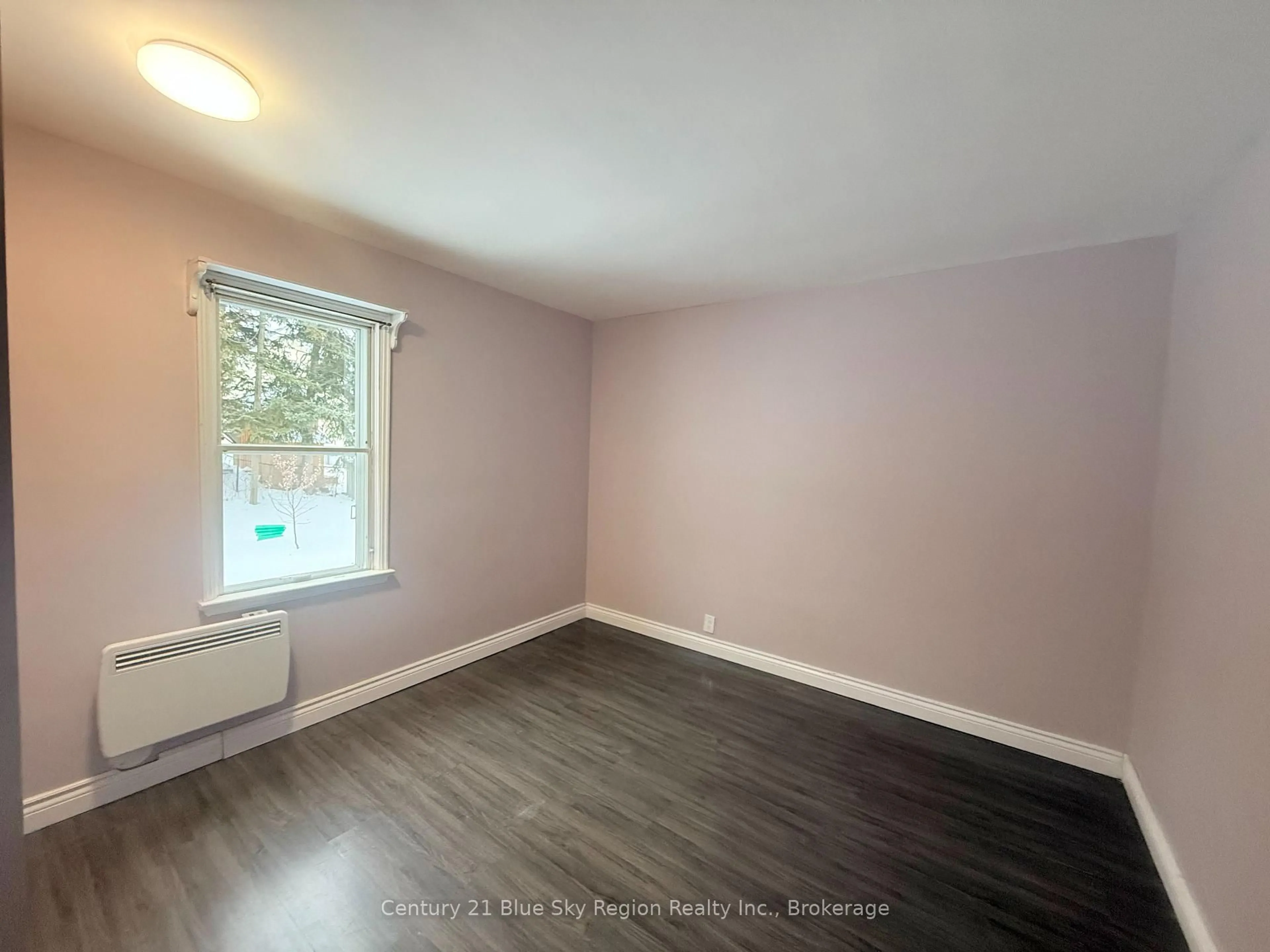 A pic of a room for 578 Mcphail St, North Bay Ontario P1B 5Z2