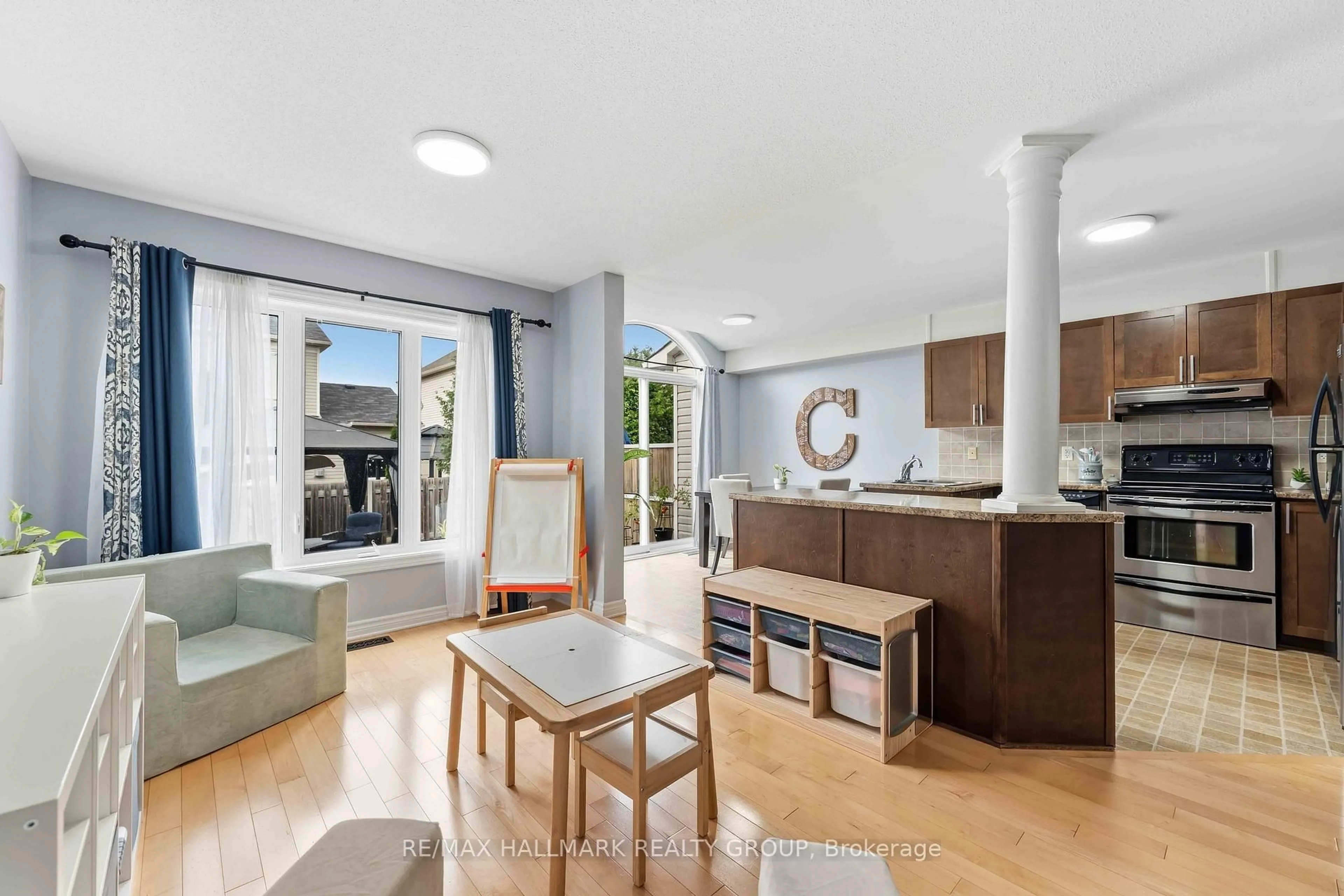 Open concept kitchen, unknown for 125 Montmorency Way, Ottawa Ontario K4A 0J1