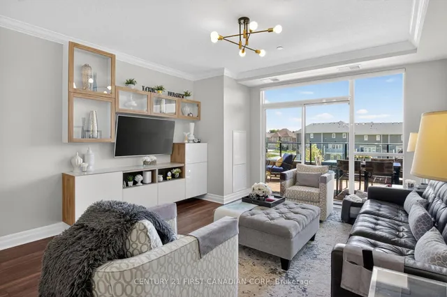 260 Villagewalk Blvd #208, London North 2
