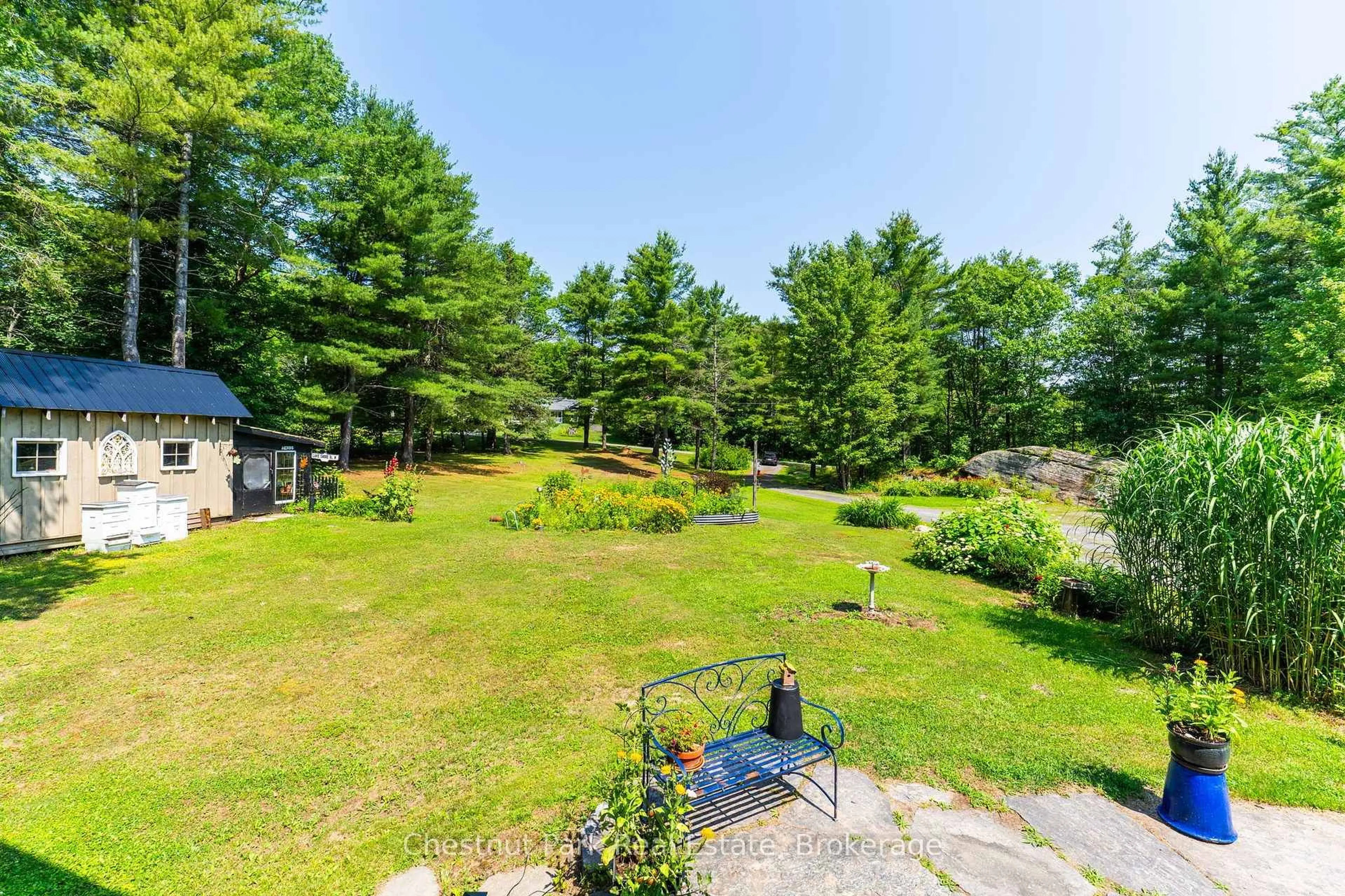 Patio, water/lake/river/ocean view for 1130 Taylor Rd, Bracebridge Ontario P1L 0A1