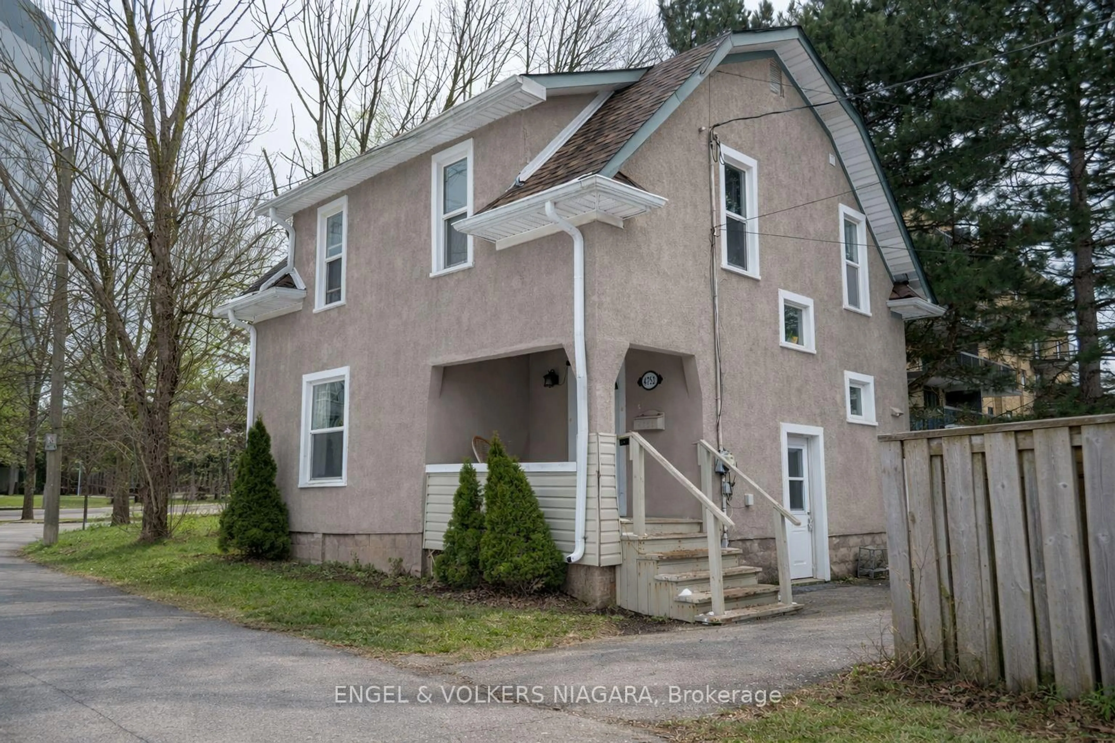 Unknown for 4752 Crawford Pl, Niagara Falls Ontario L2E 1Z2