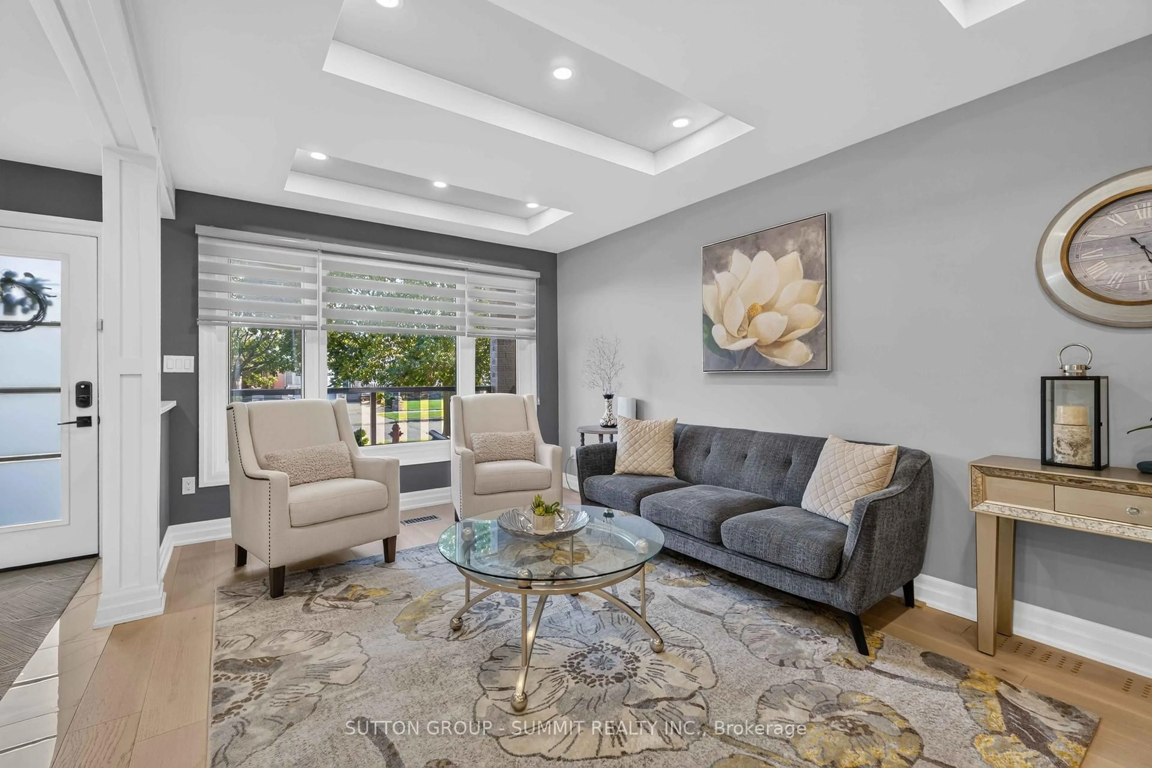 Living room with furniture, unknown for 53 Greening Ave, Hamilton Ontario L8E 3Z8