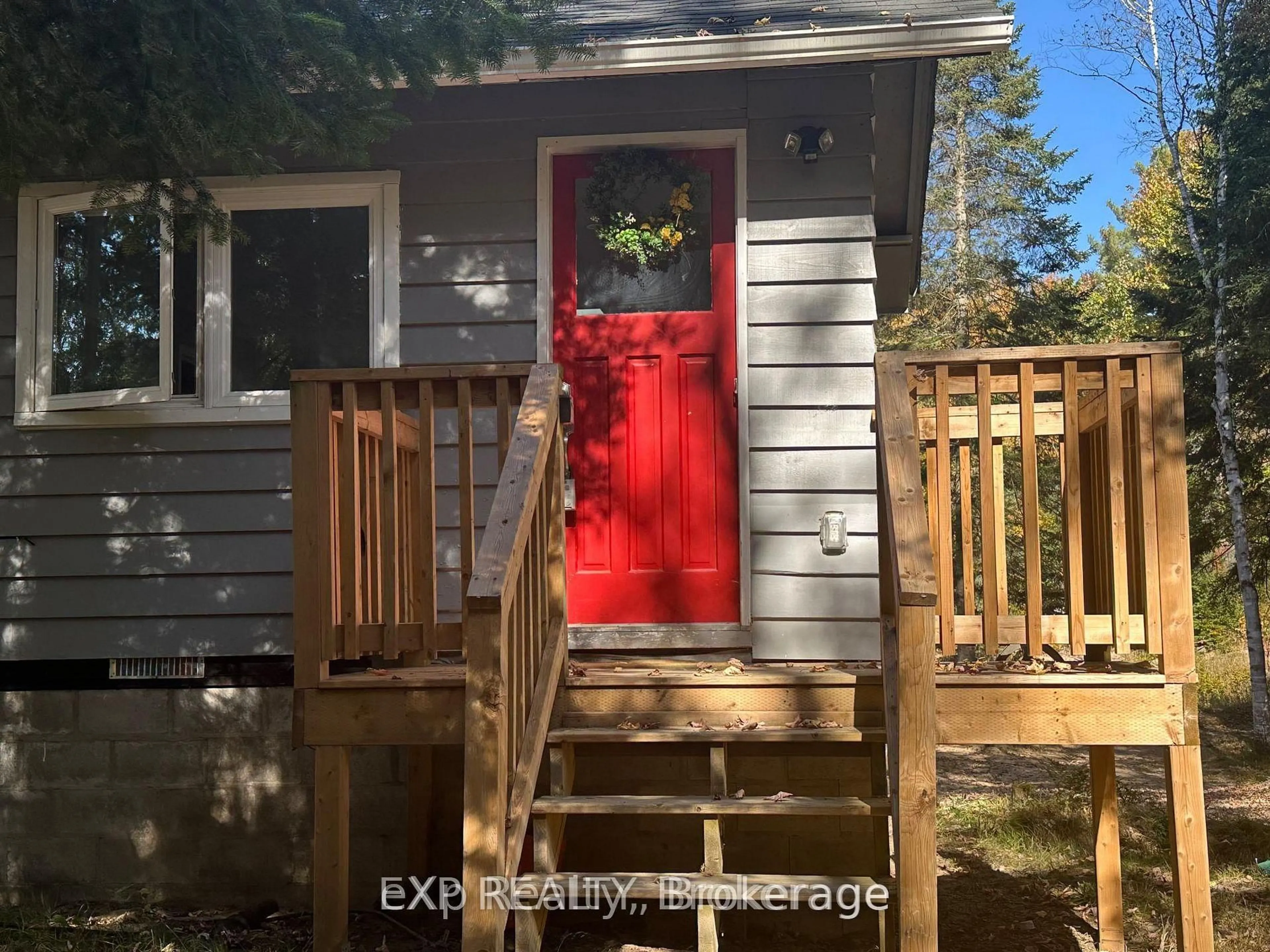 Unknown for 61 Robert Rd, Huntsville Ontario P1H 1L4